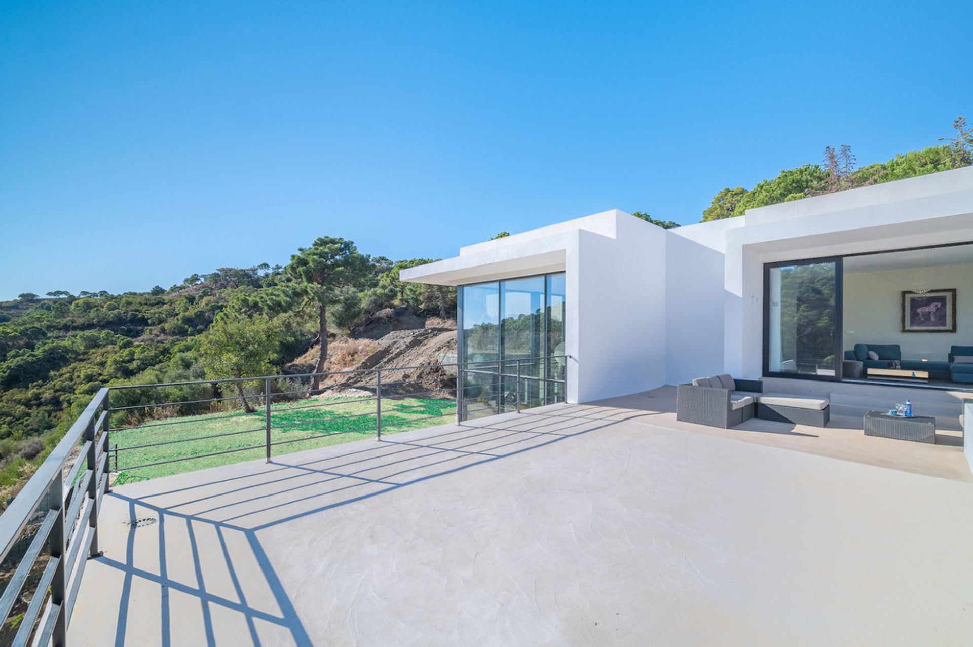 House in Benahavís, Andalusia 10999444