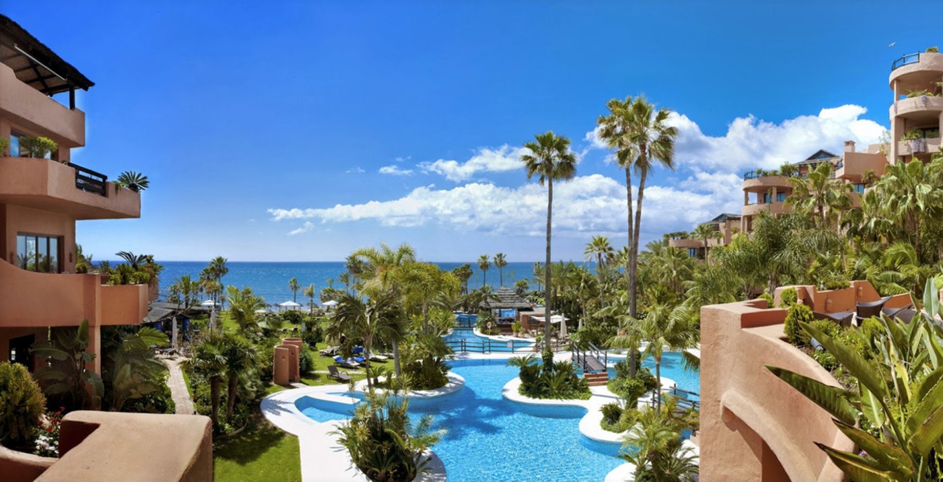 Кондоминиум в Marbella, Andalucía 10999531