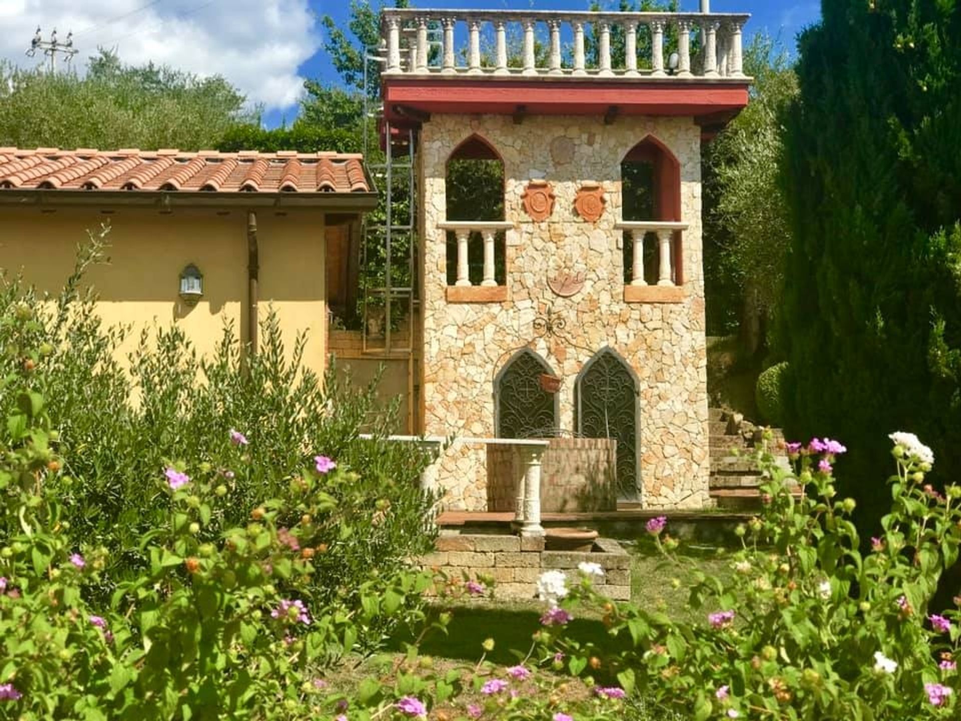 Rumah di Sarzana, Liguria 10999602