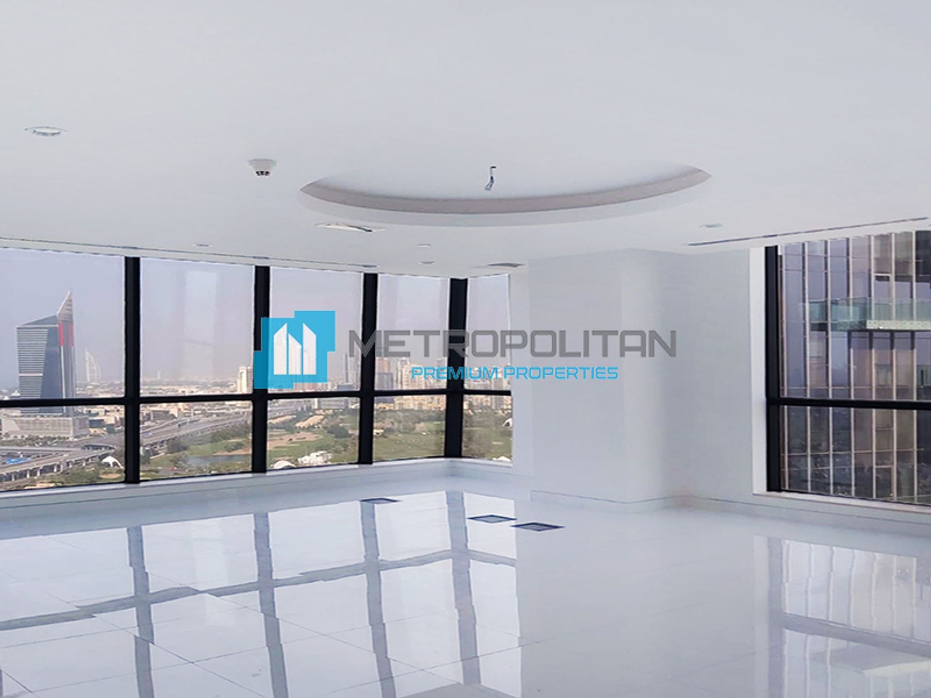 Bureau dans Dubai, Dubai 10999658