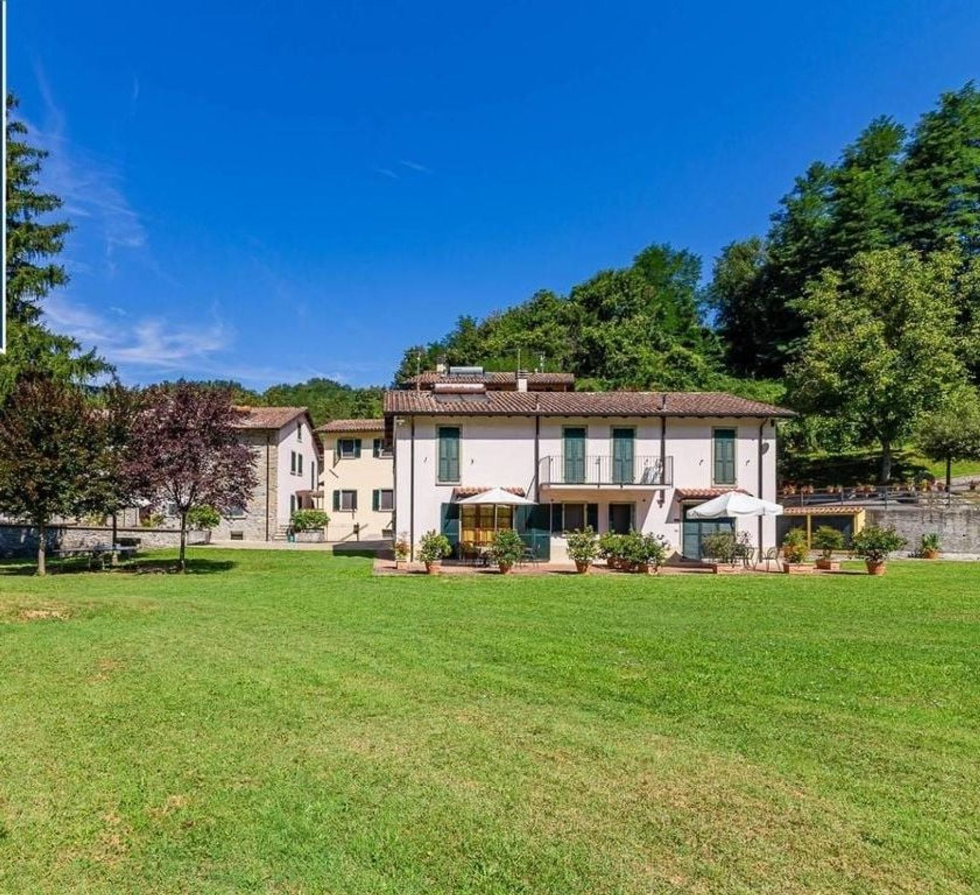 House in Fosdinovo, Tuscany 10999703