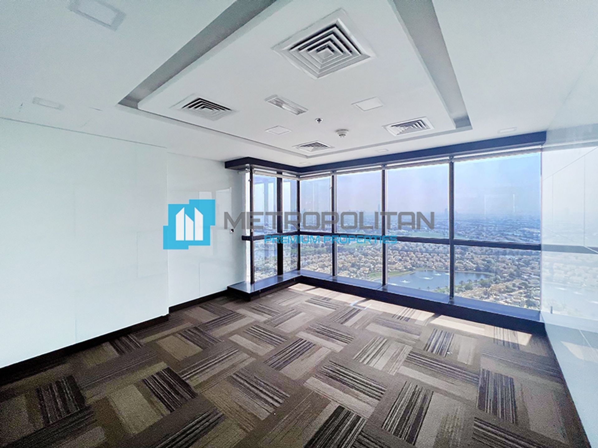 Bureau dans Dubai, Dubai 10999730