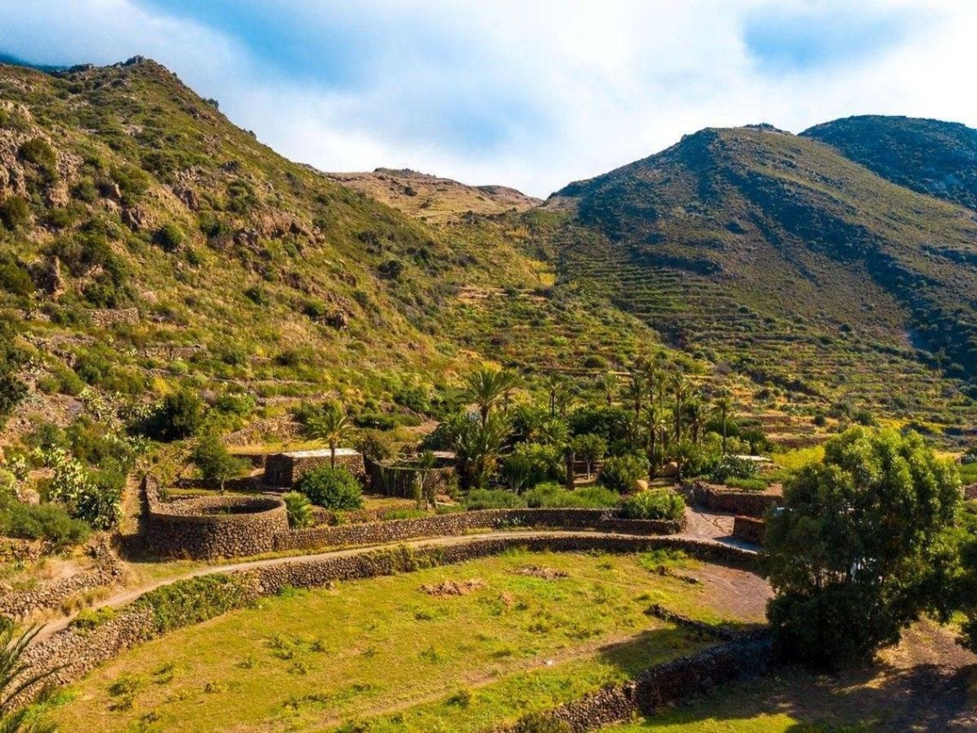 loger dans Pantelleria, Sicily 10999944