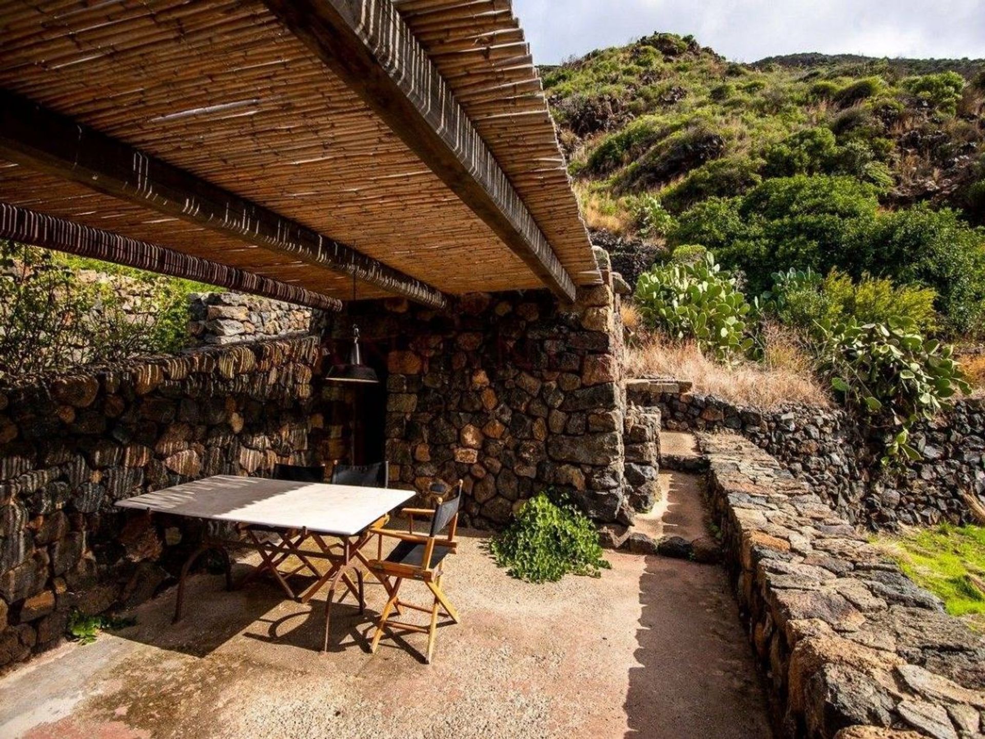 loger dans Pantelleria, Sicily 10999944