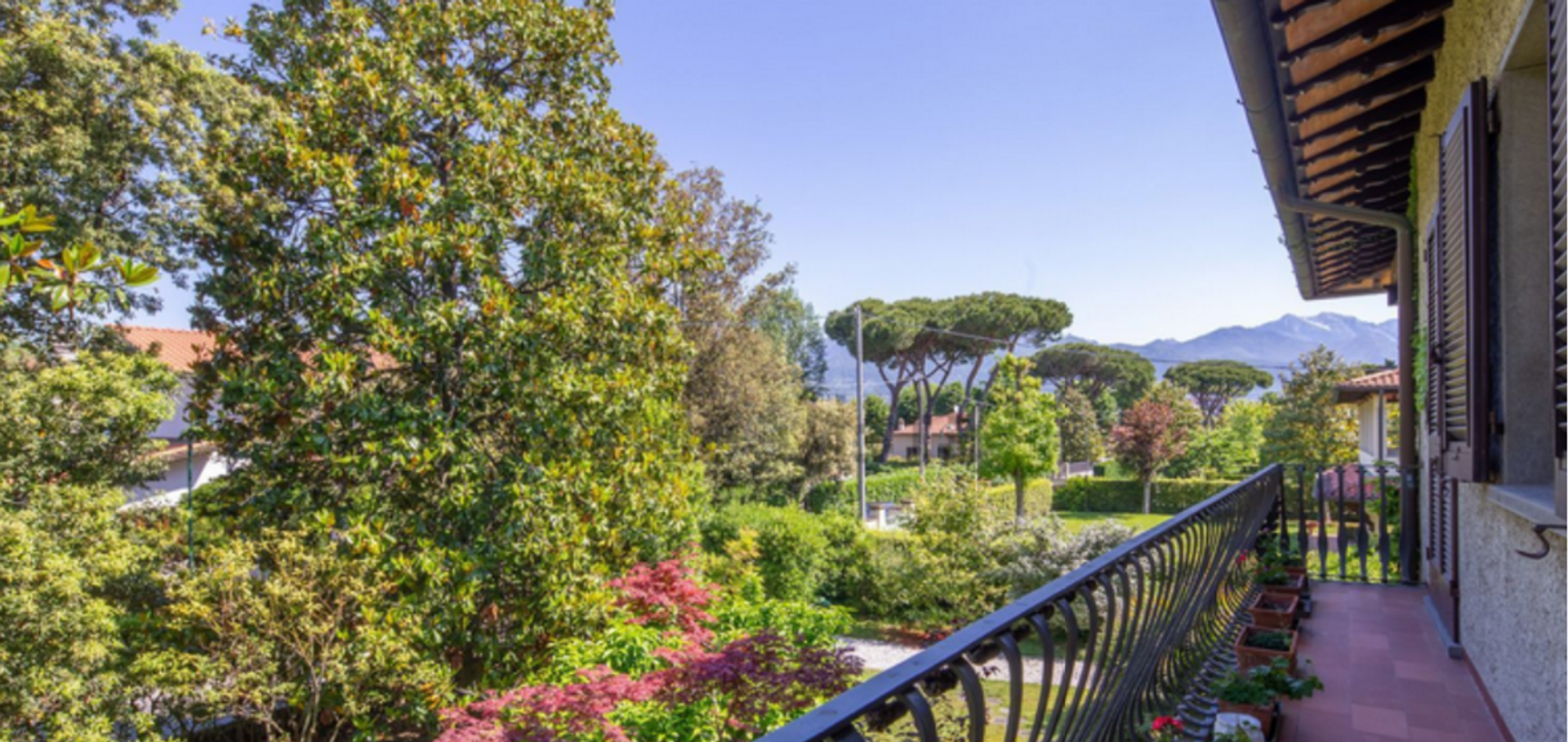 rumah dalam Forte dei Marmi, Tuscany 11000009