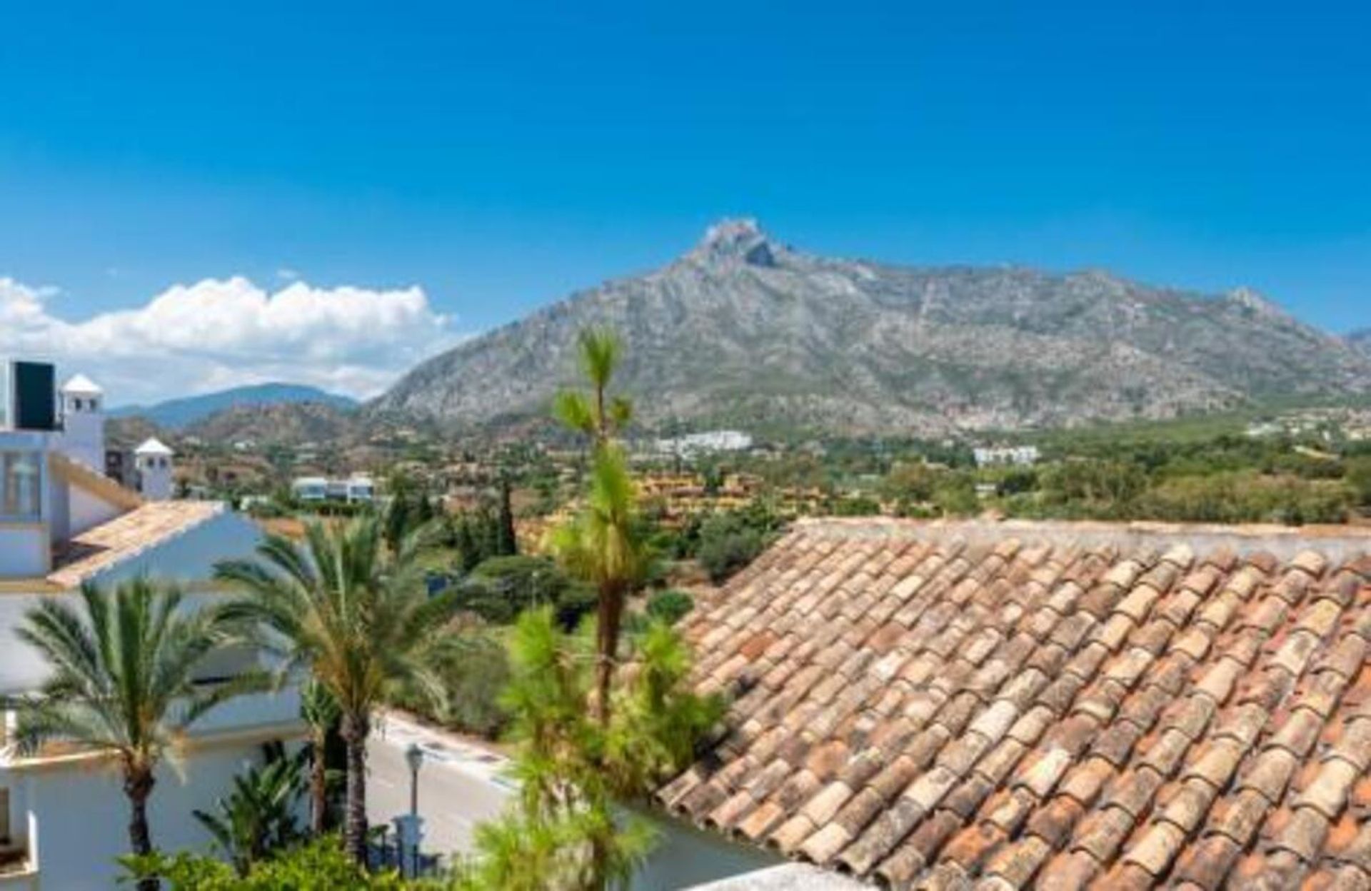 Haus im Marbella, Andalucía 11000014