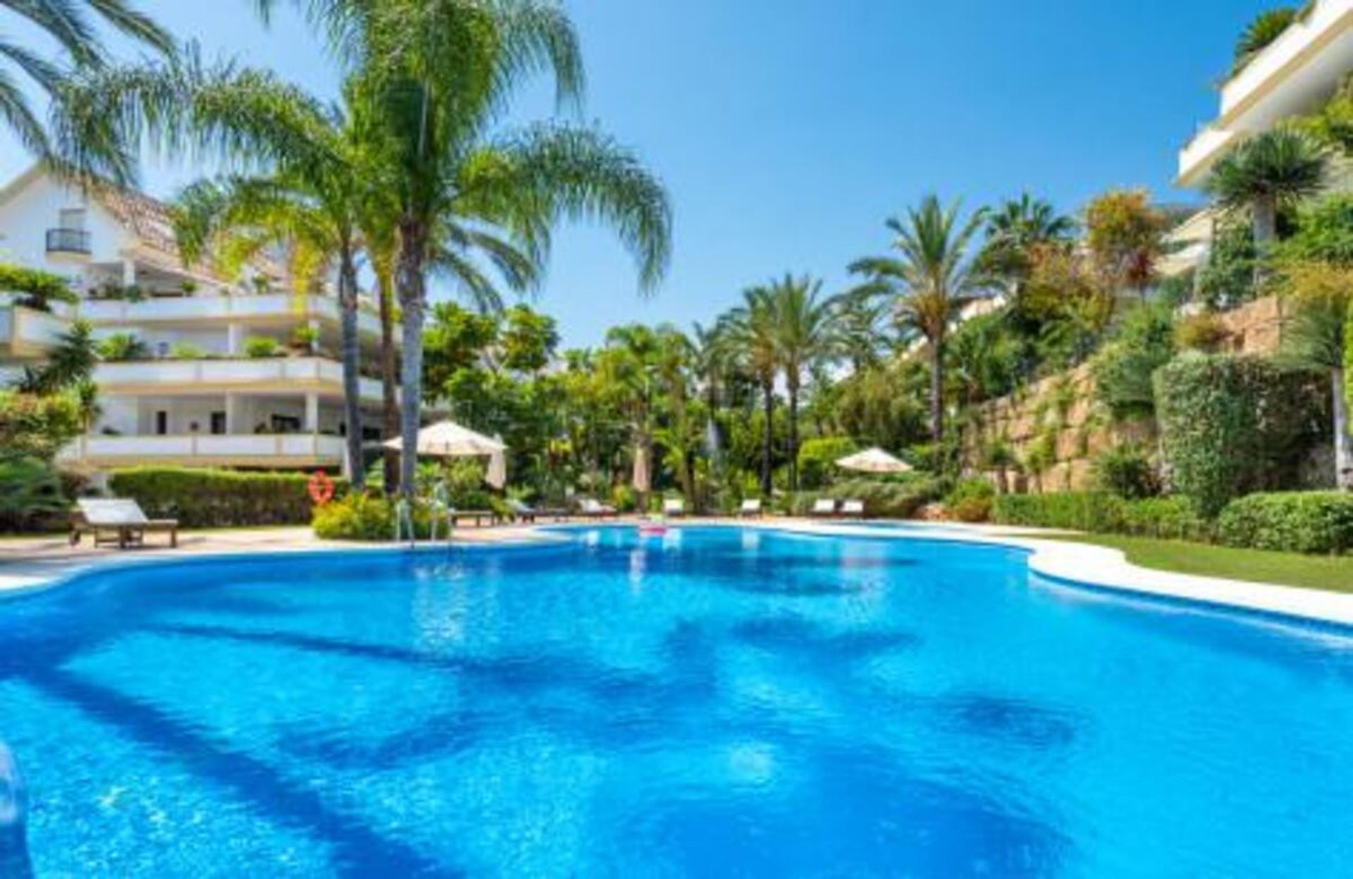 Haus im Marbella, Andalucía 11000014