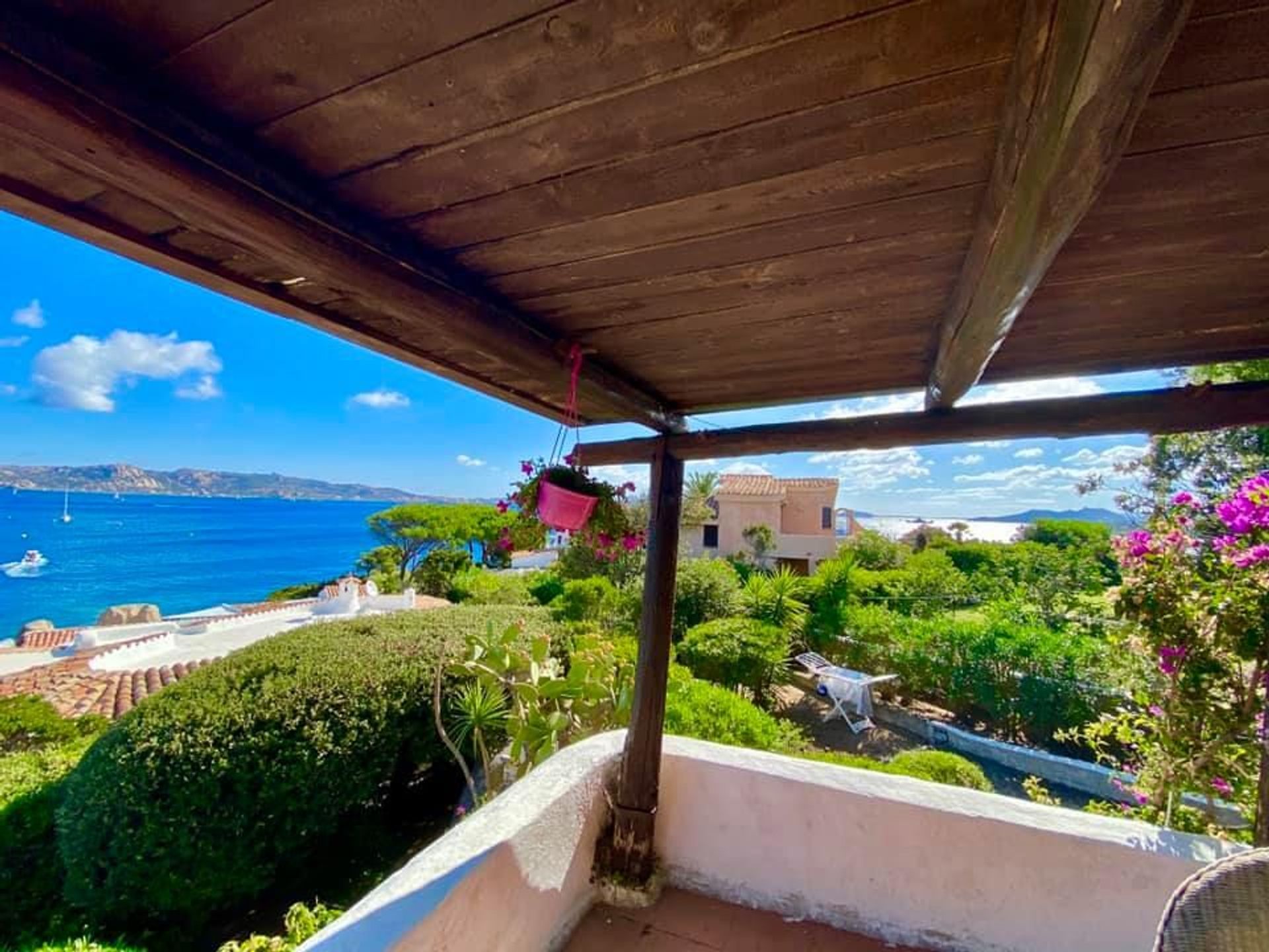 Hus i Punta Sardegna, Sardinia 11000086