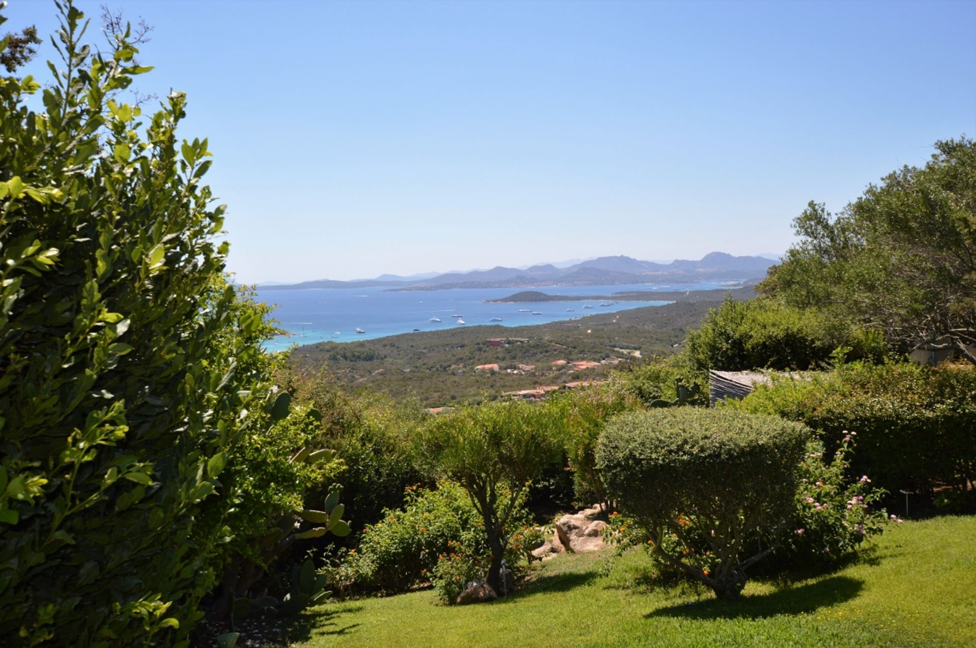 σπίτι σε Porto Cervo, Sardinia 11000297