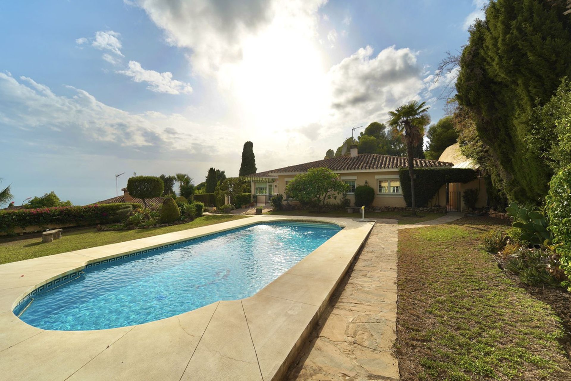 Huis in Santa Fe de los Boliches, Andalusië 11000311