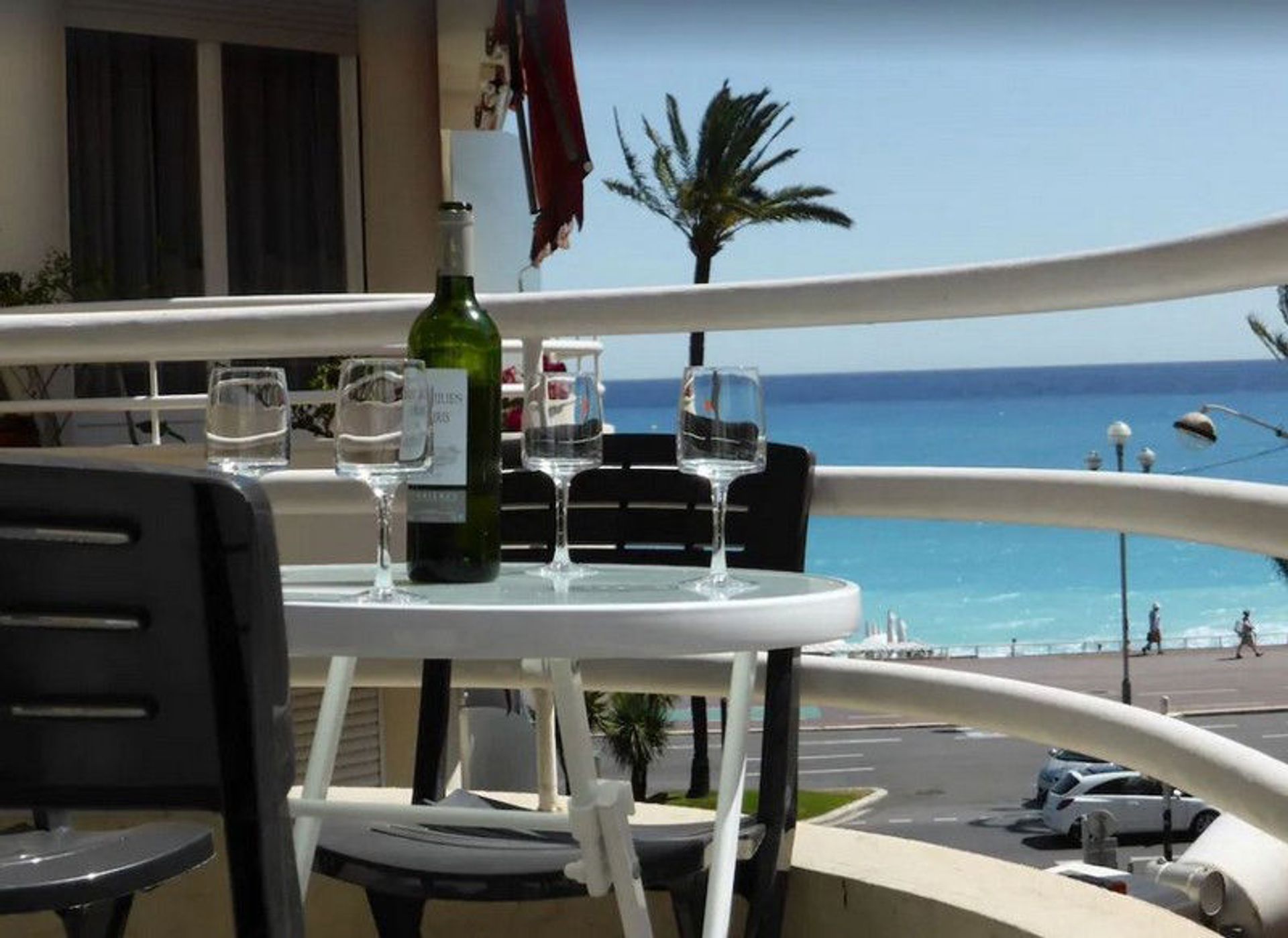 Condominium in Nice, Provence-Alpes-Côte d'Azur 11000449