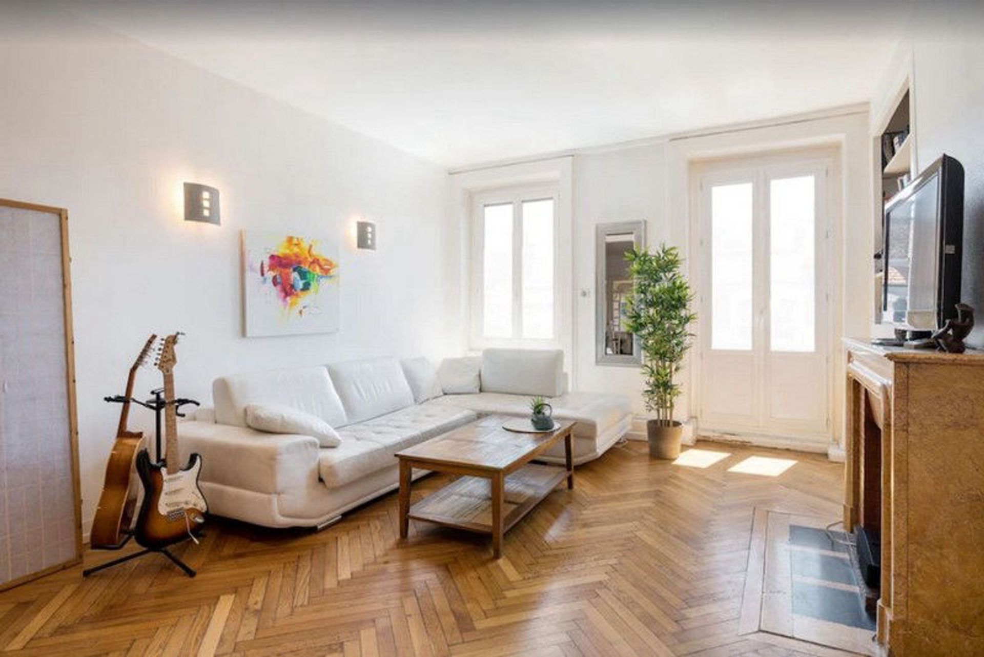 Condominium in Lyon, Auvergne-Rhône-Alpes 11000479