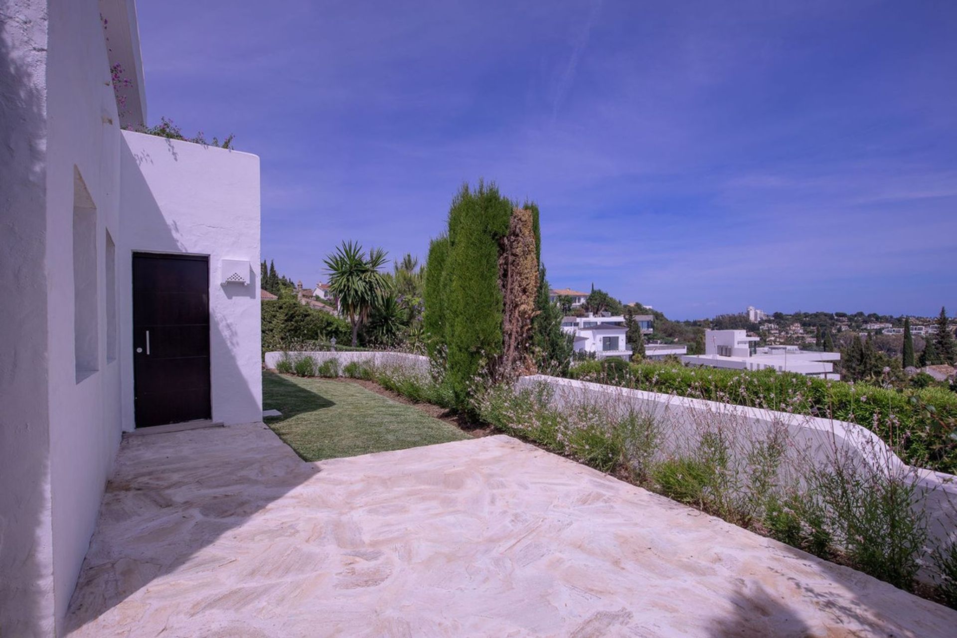 House in El Paraíso, Andalucía 11000800