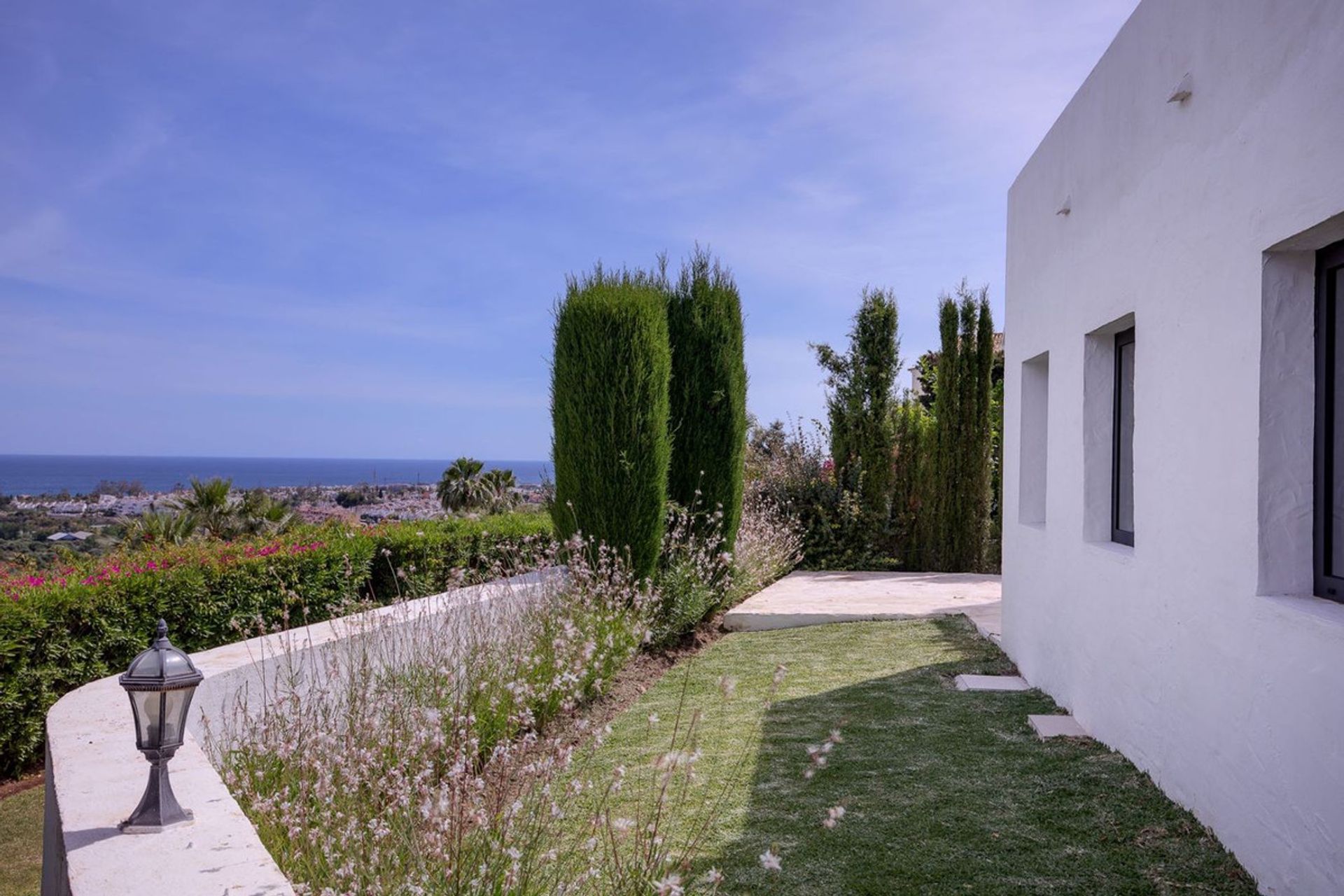 House in El Paraíso, Andalucía 11000800