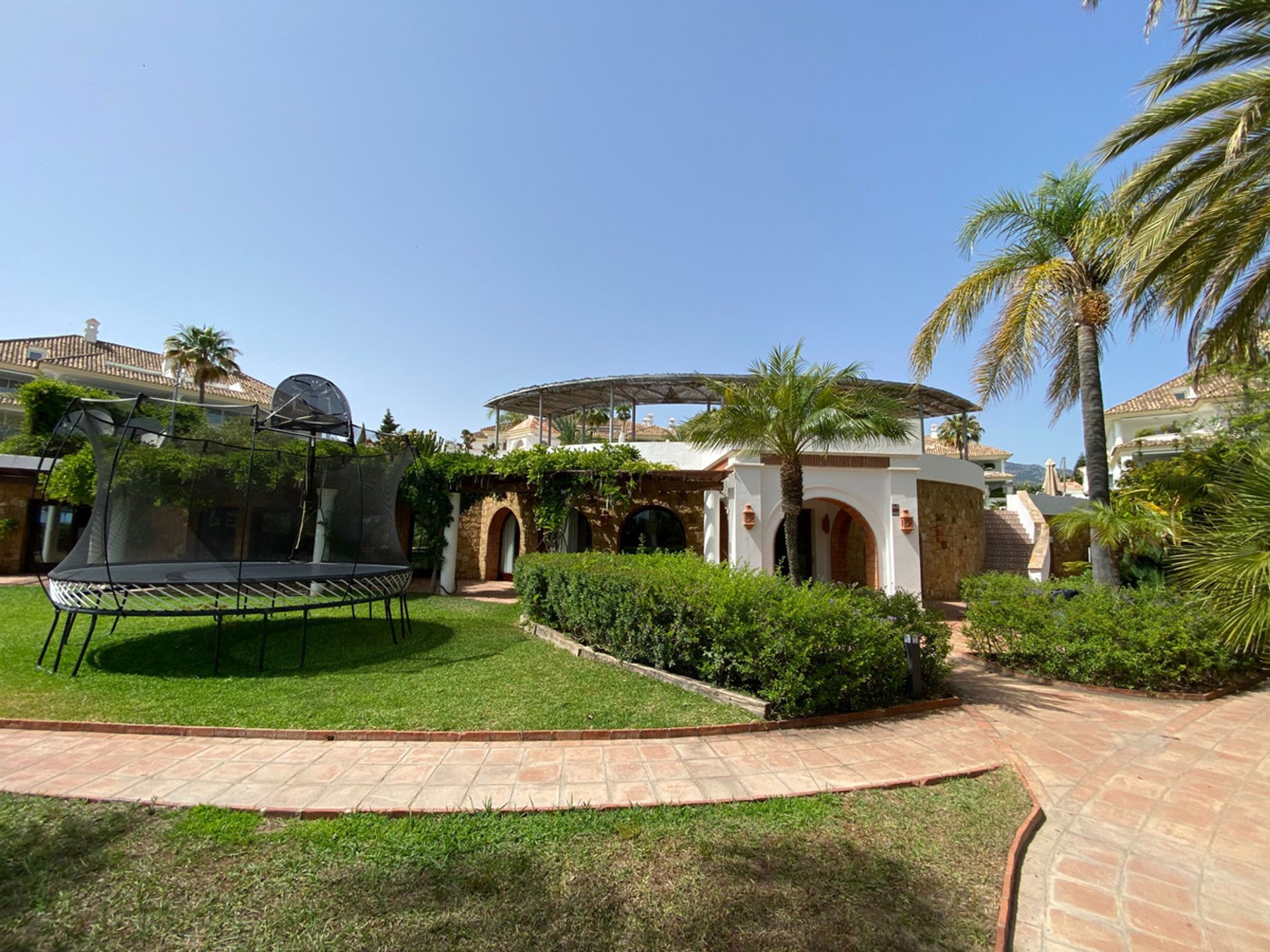 Haus im Marbella, Andalucía 11000951