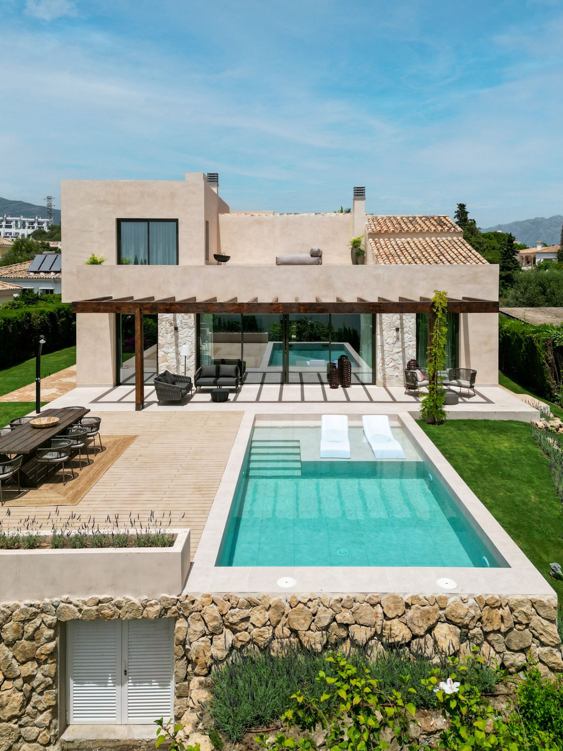 House in Benahavis, Andalusia 11001072