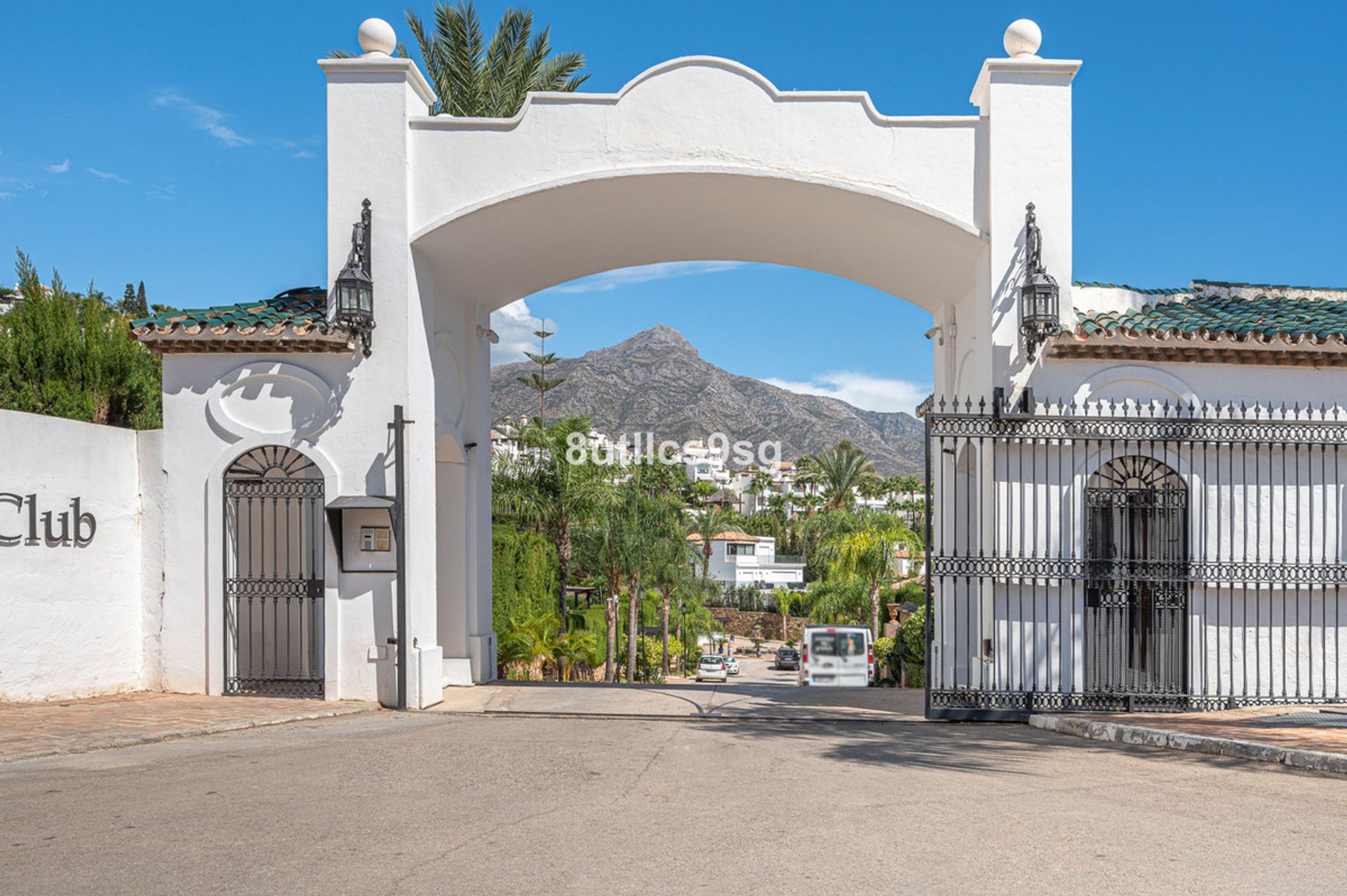 rumah dalam Marbella, Andalucía 11001108