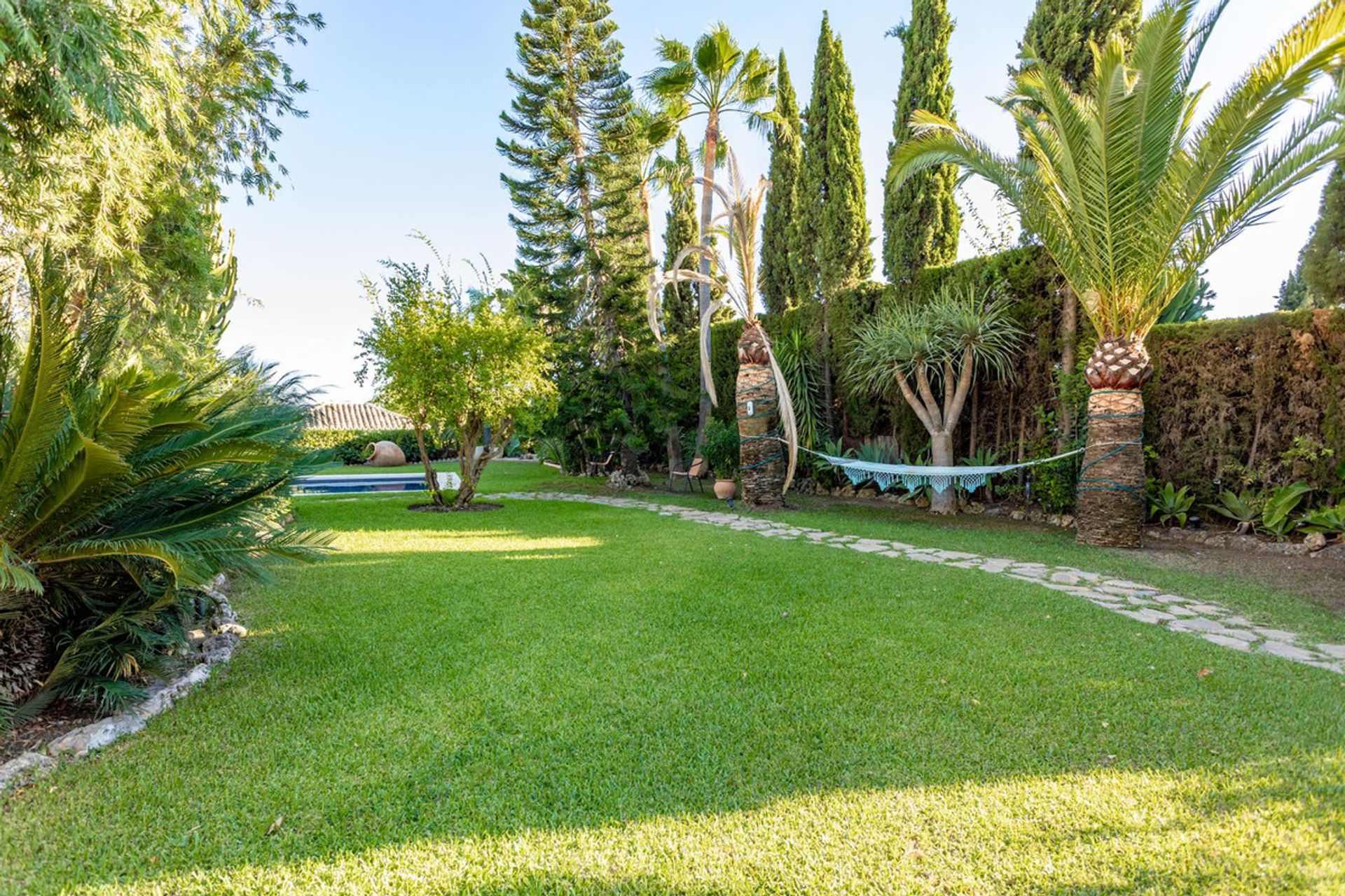 casa en El Paraíso, Andalusia 11001427