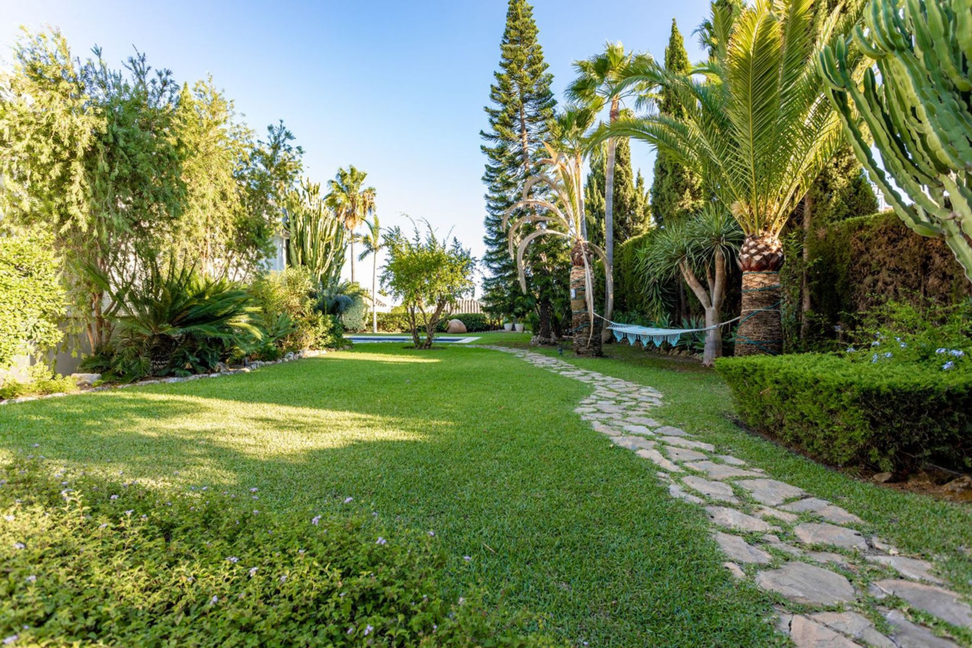 casa en El Paraíso, Andalusia 11001427