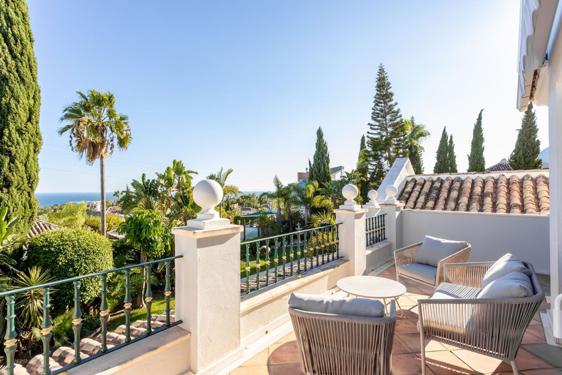 casa en El Paraíso, Andalusia 11001427