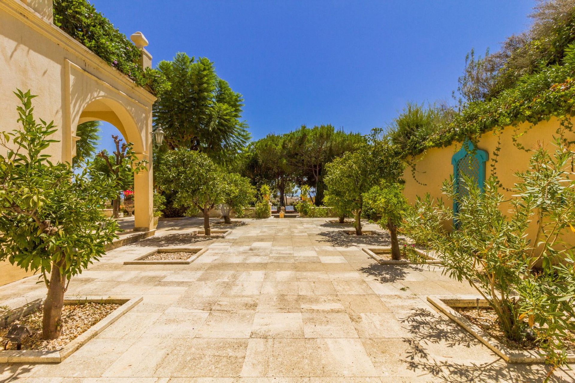 Rumah di Estepona, Andalucía 11001511