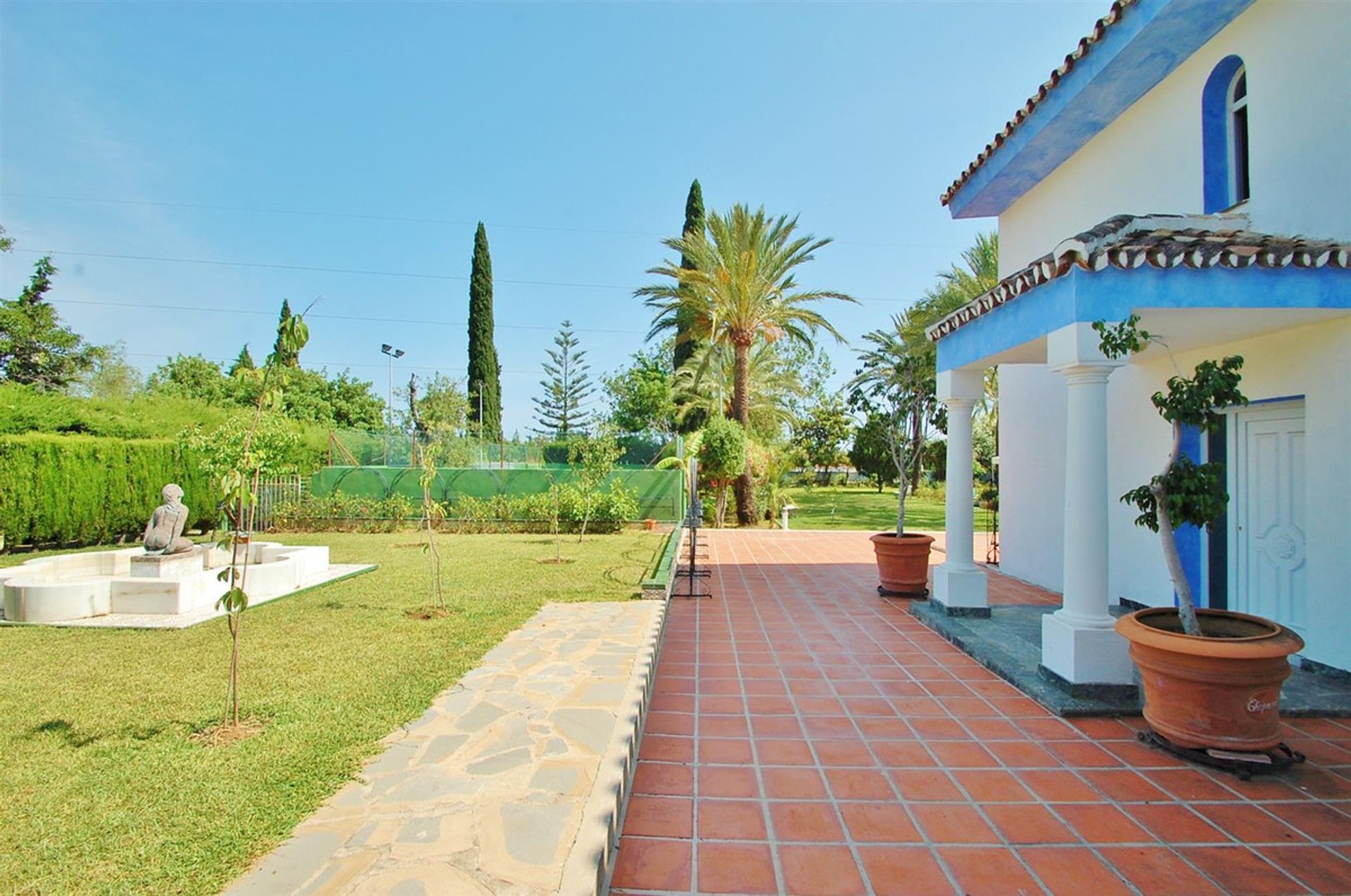 Haus im Marbella, Andalucía 11002105