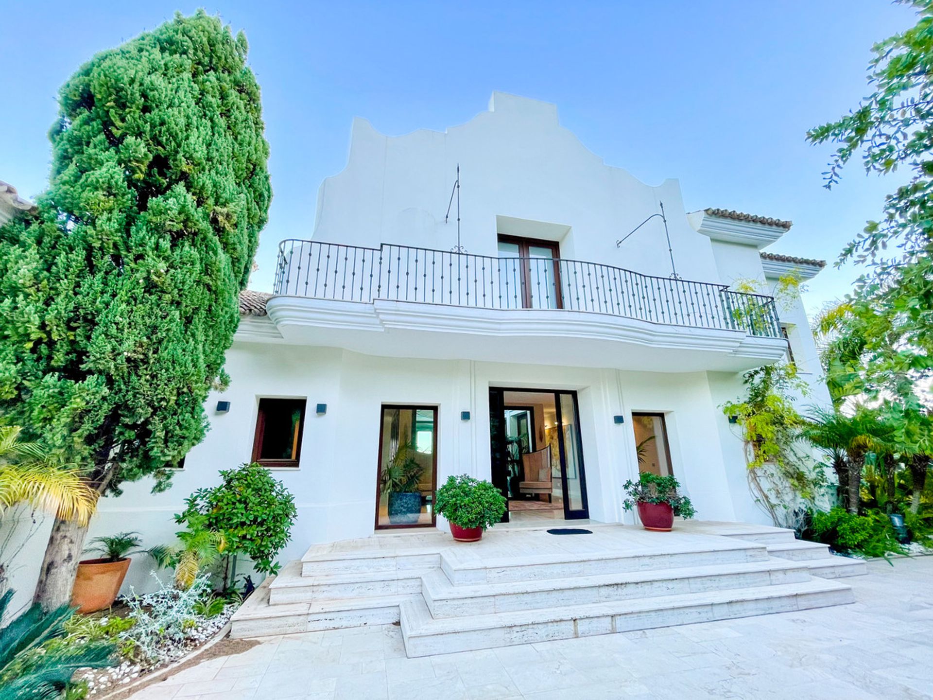 House in Benahavis, Andalusia 11002194