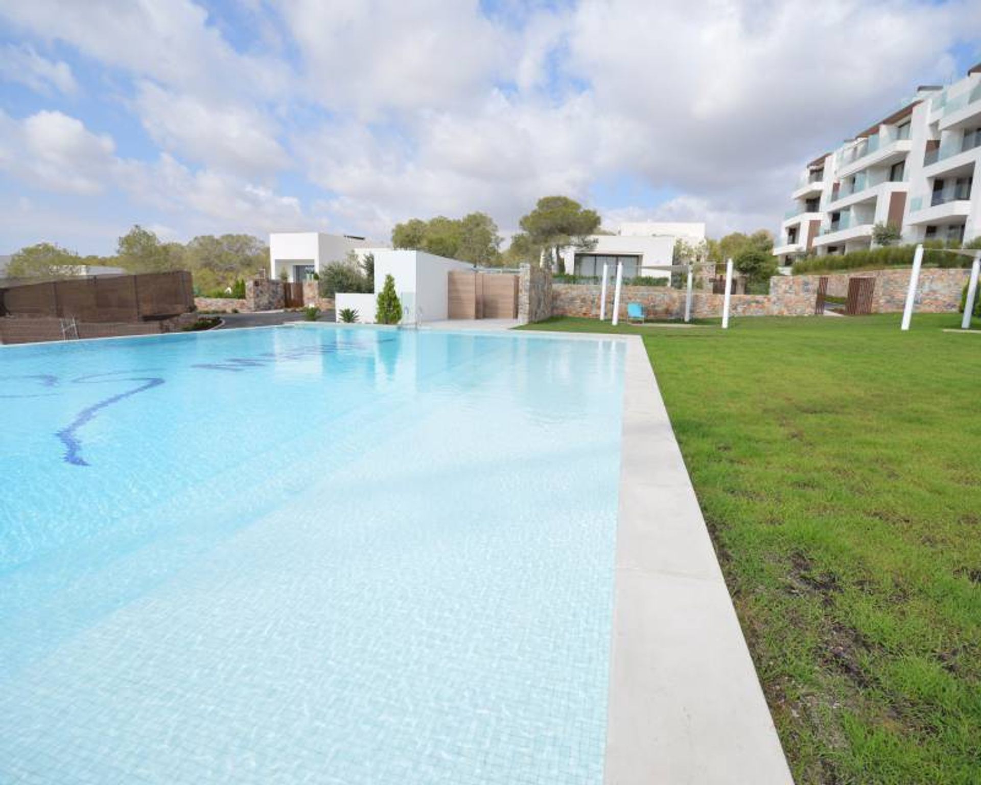 Condominium in Campoamor, Valencia 11003213