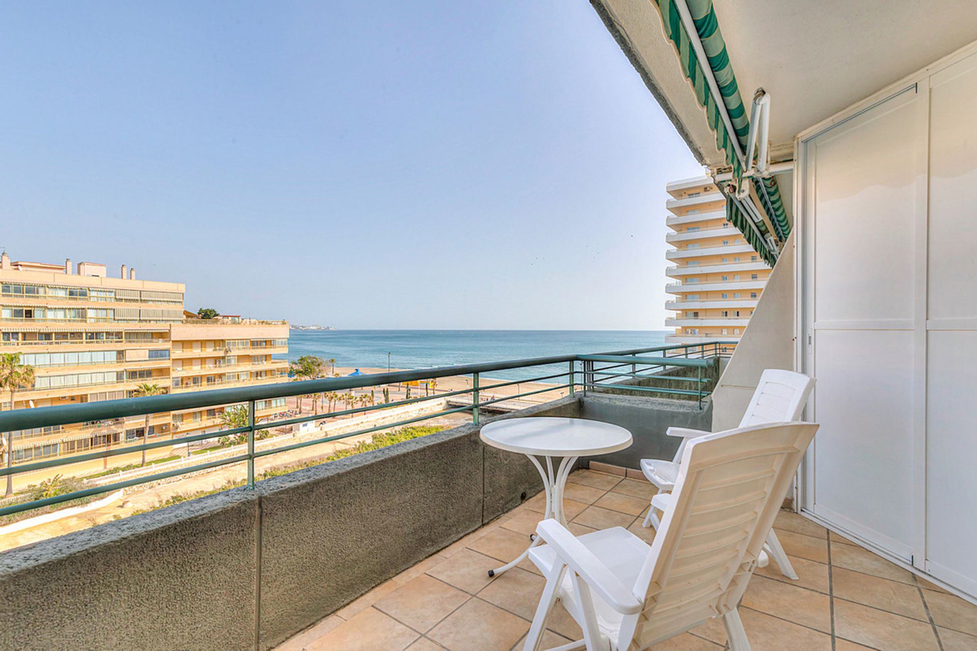 Condominio en Fuengirola, Andalucía 11003526