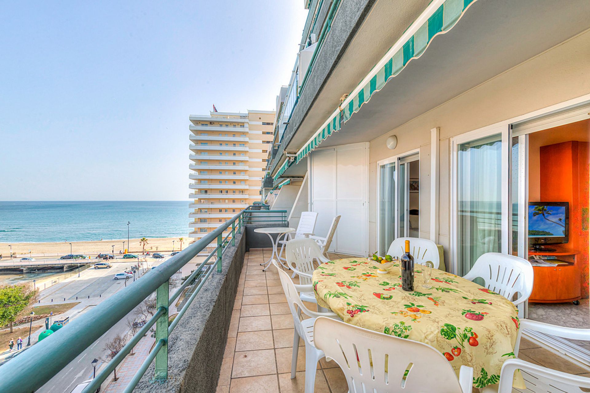 Condominium in Fuengirola, Andalucía 11003526