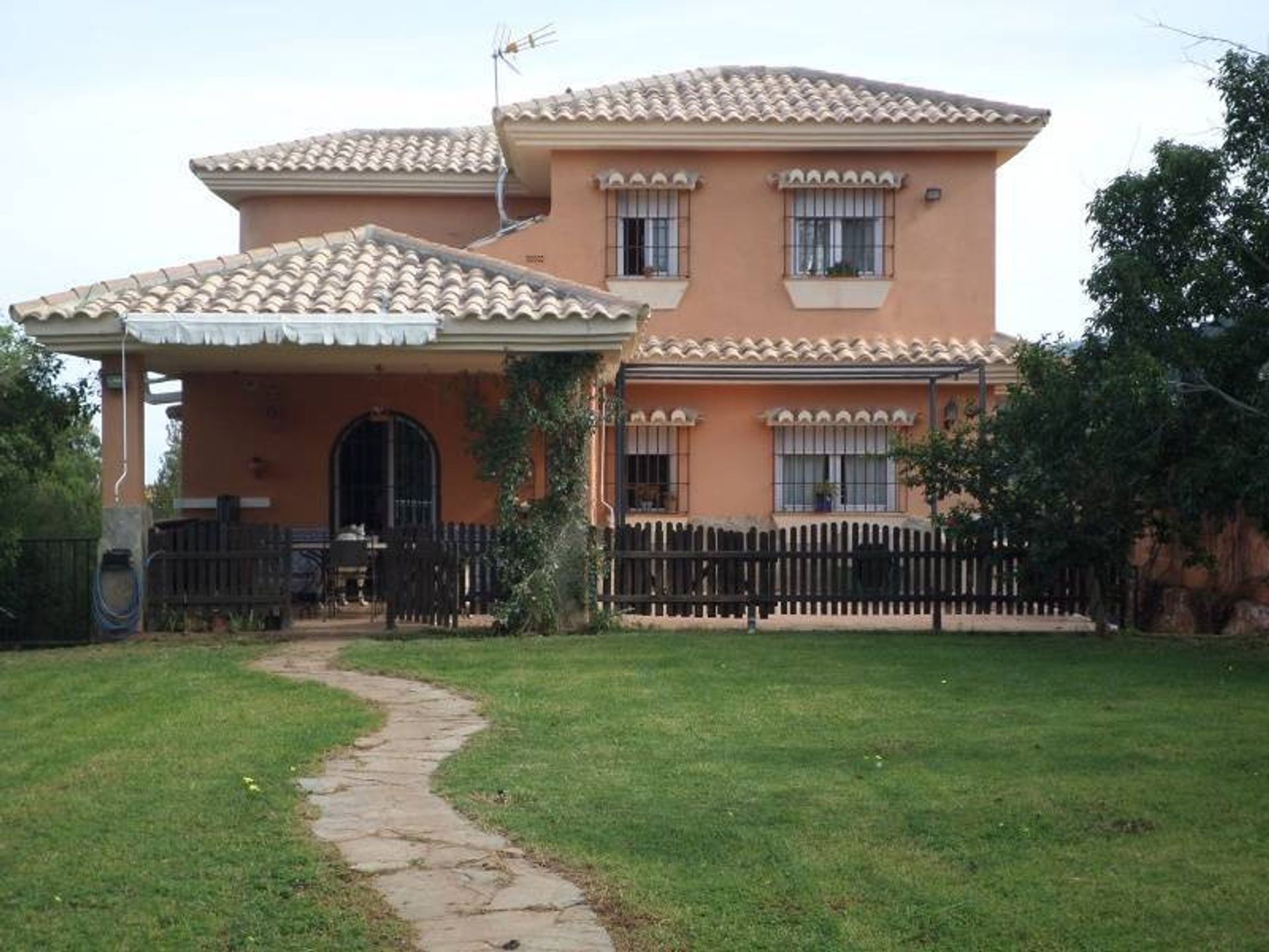 House in Alhaurin de la Torre, Andalusia 11003909