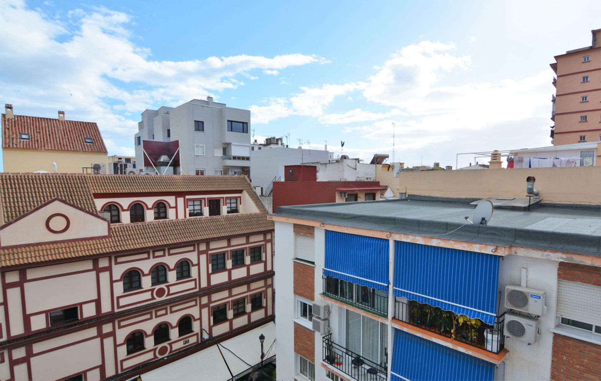 Condominium in Fuengirola, Andalucía 11004001