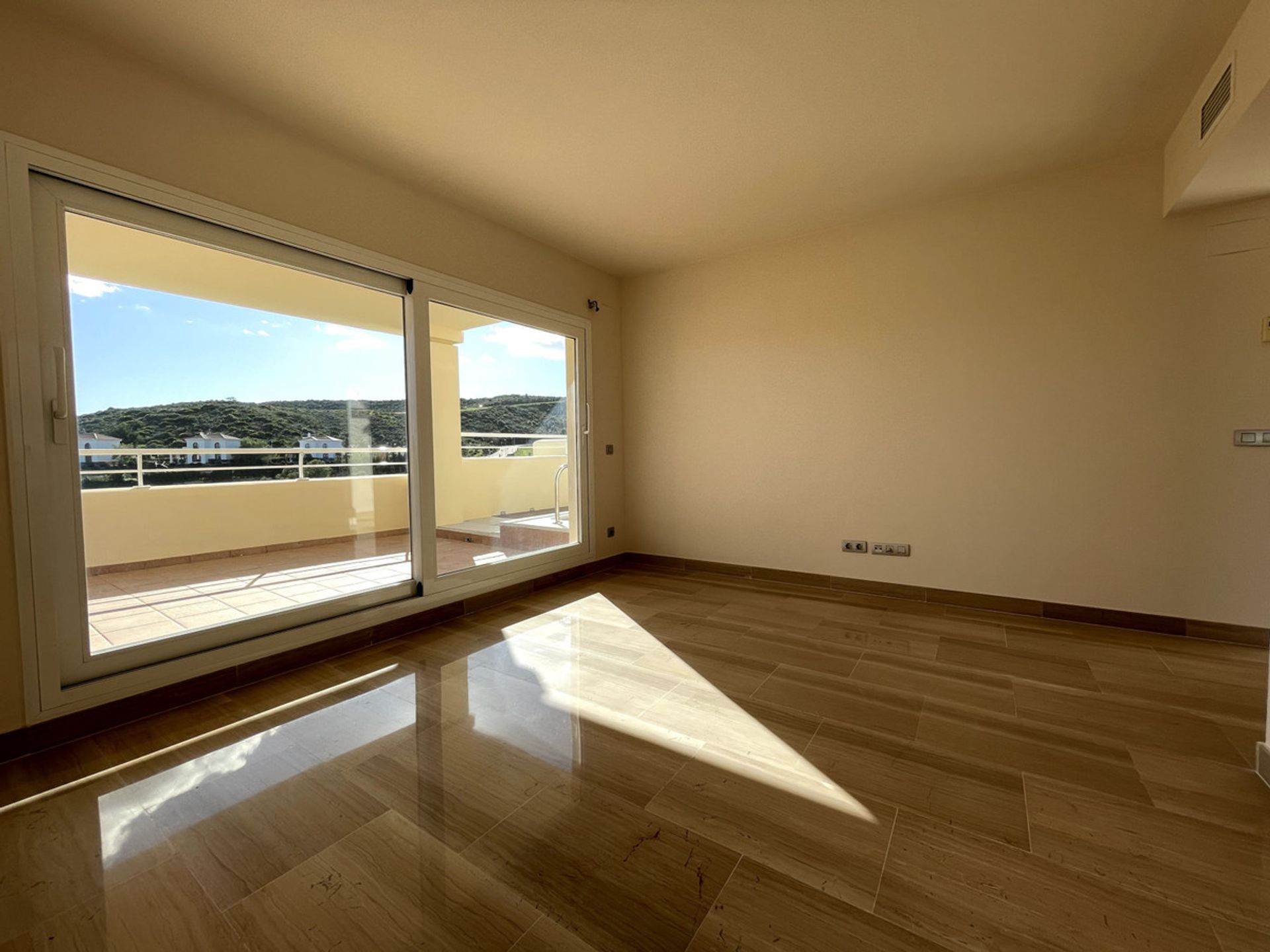 Condominium in Las Lagunas de Mijas, Andalucía 11004167