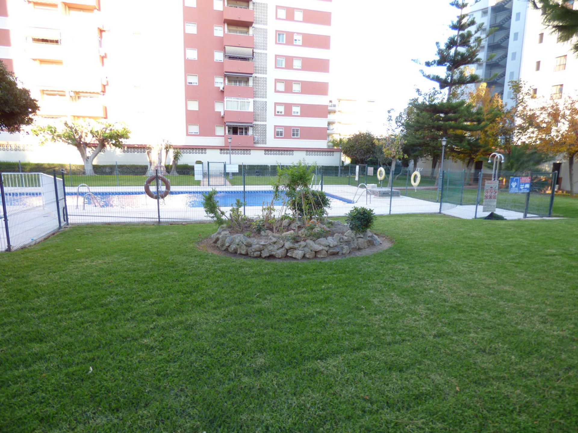 Condominio nel Fuengirola, Andalucía 11004187