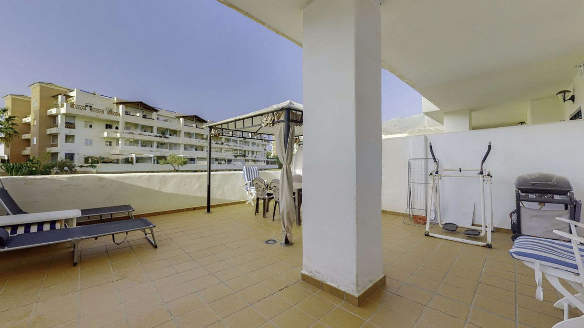 Condominium dans Benalmádena, Andalucía 11004246