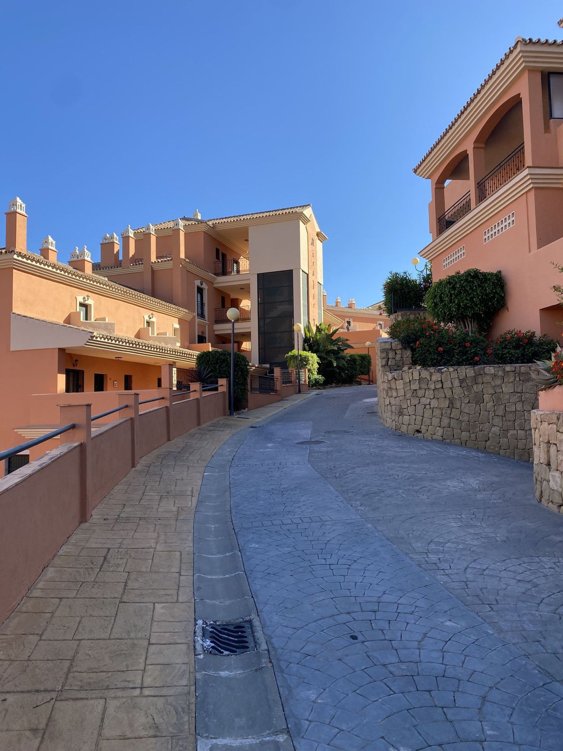 Condominium in Marbella, Andalucía 11004556