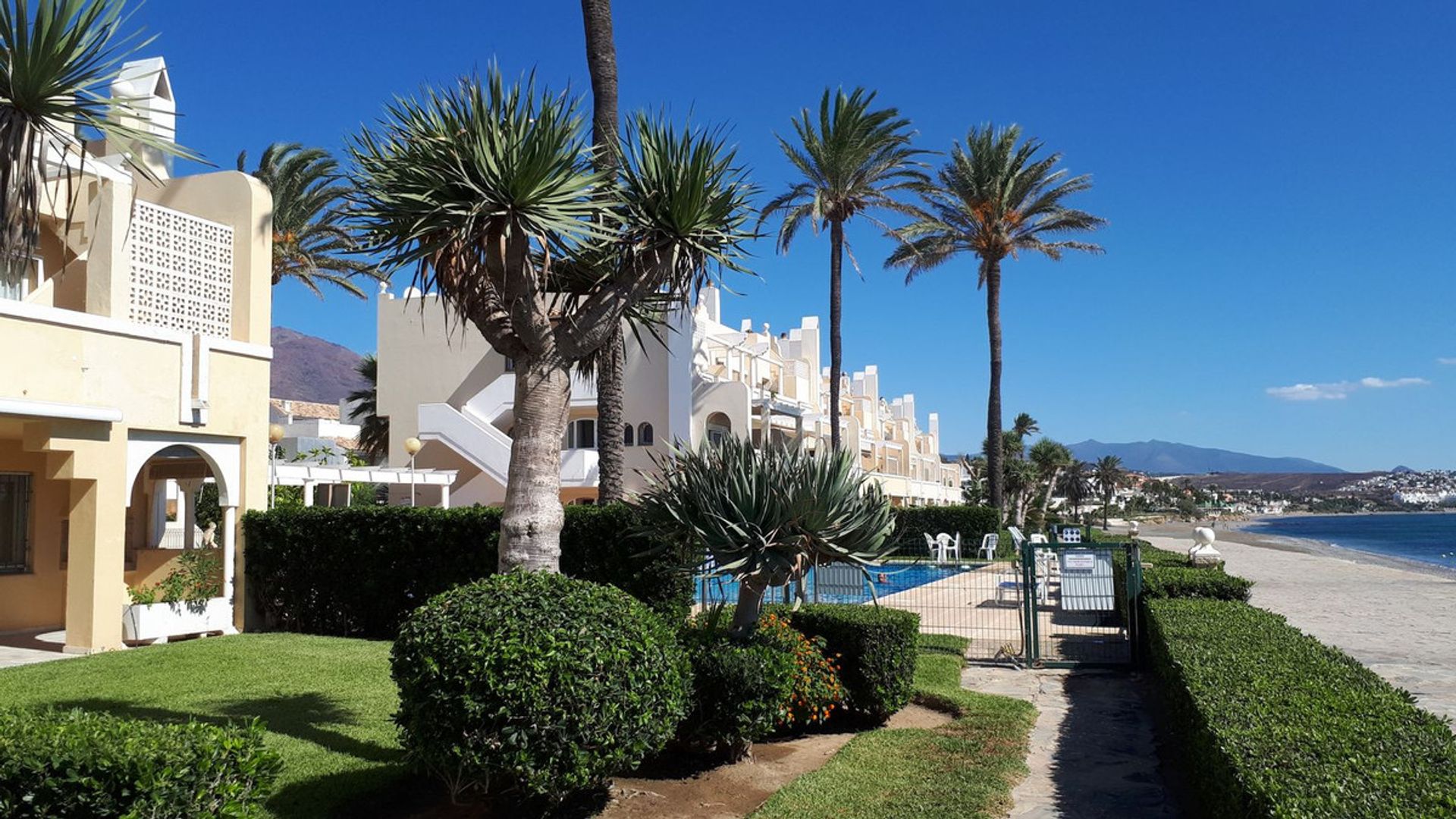 Квартира в Estepona, Andalucía 11004631