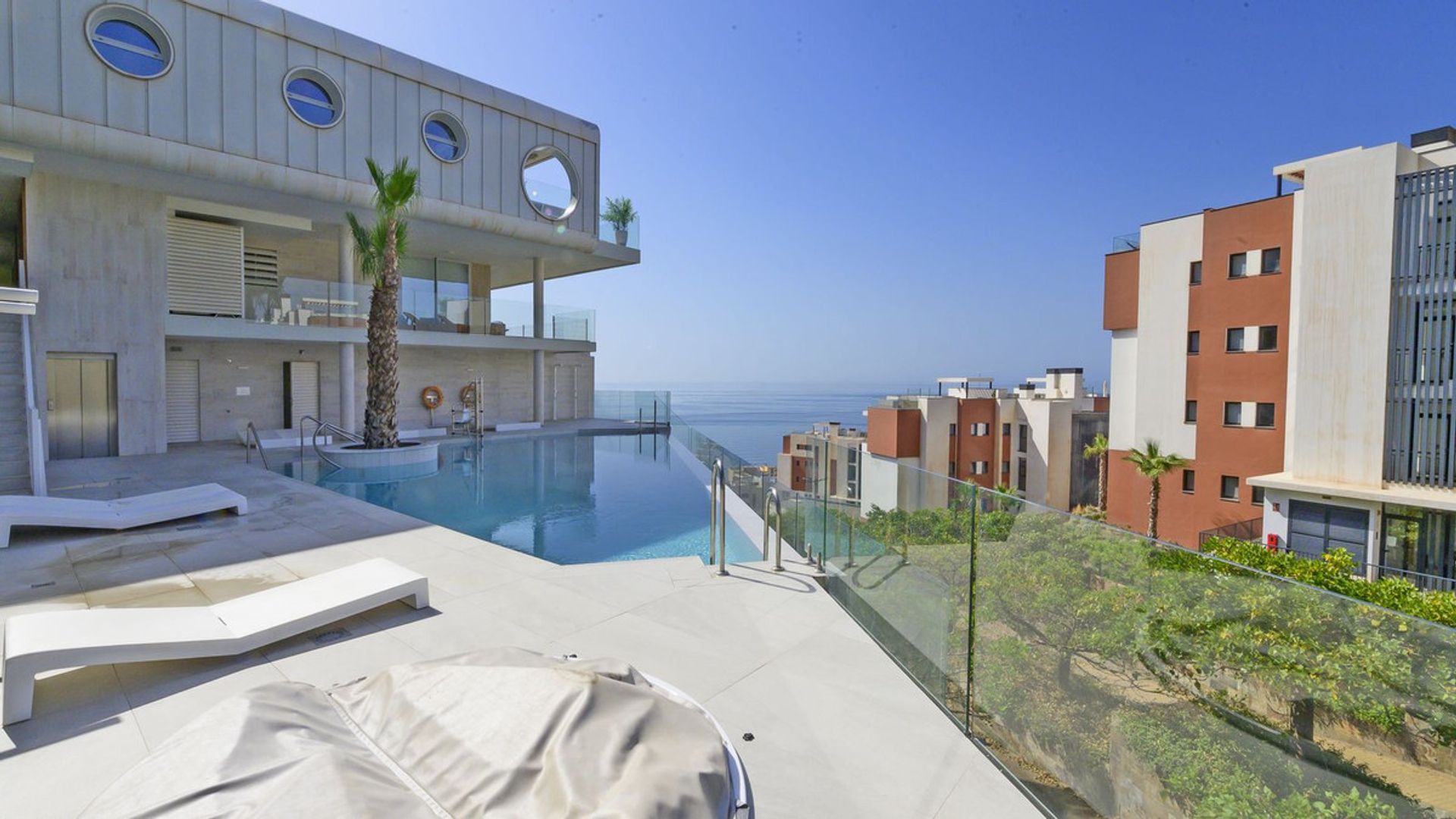 Condominio en Fuengirola, Andalucía 11004810