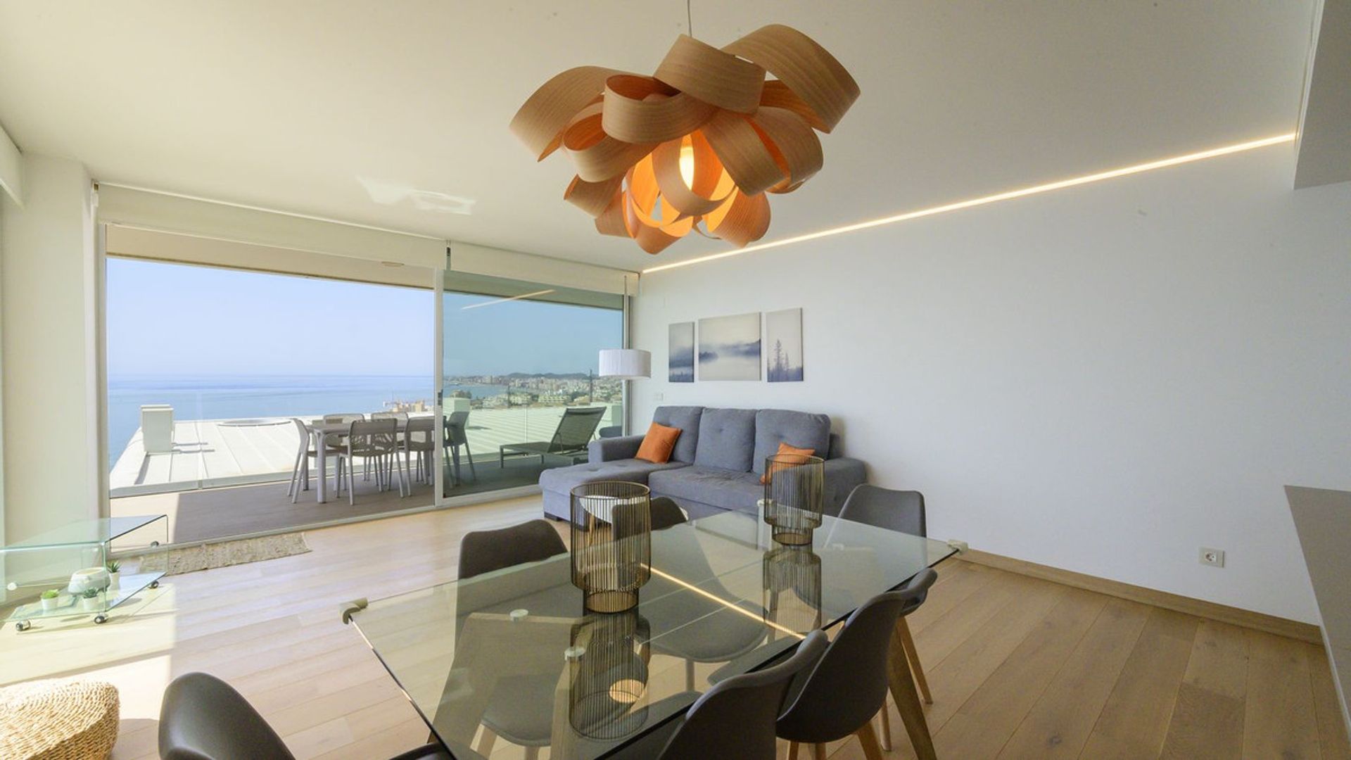 Condominio en Fuengirola, Andalucía 11004810