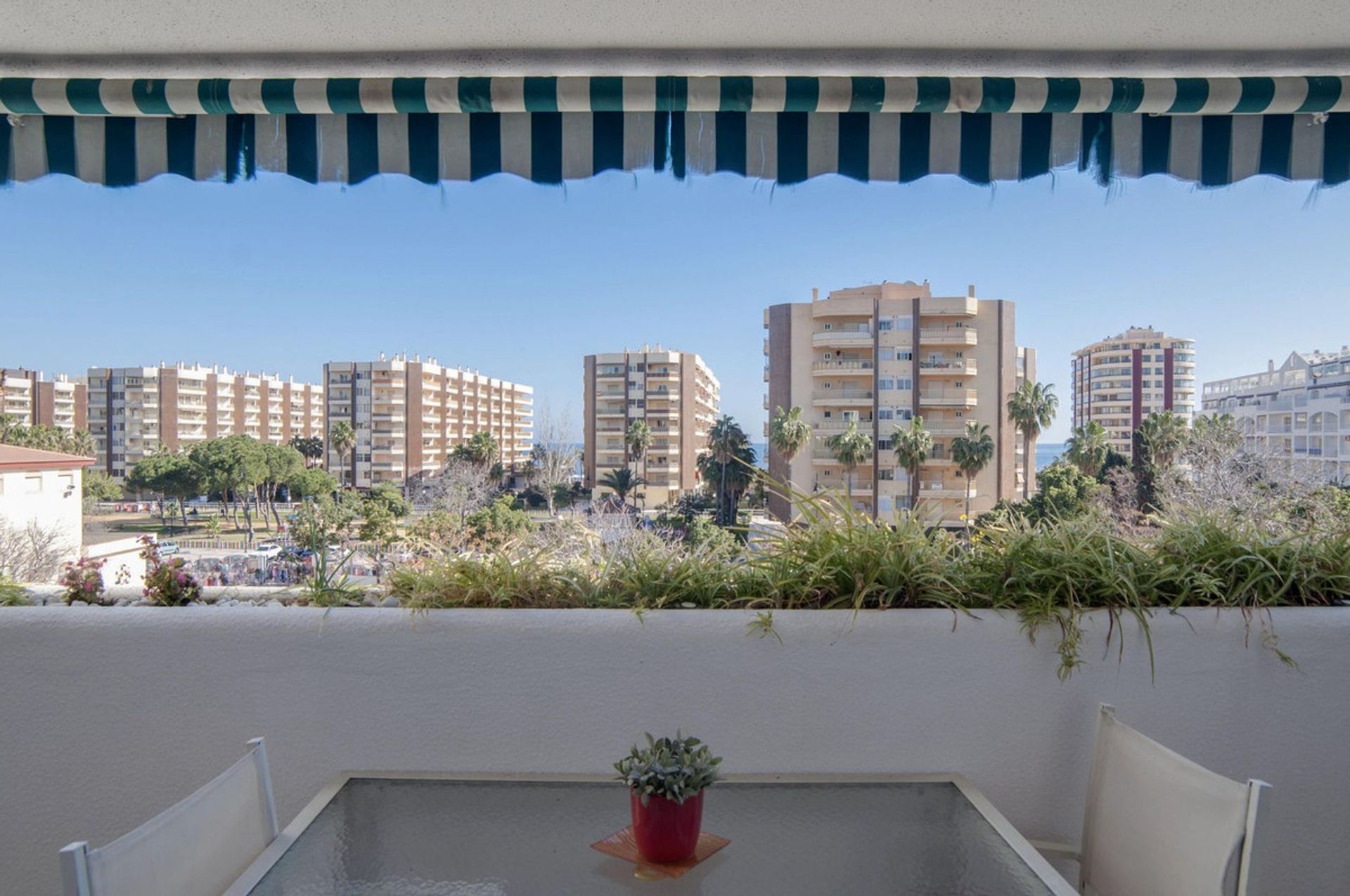 Condominium in Fuengirola, Andalucía 11004857