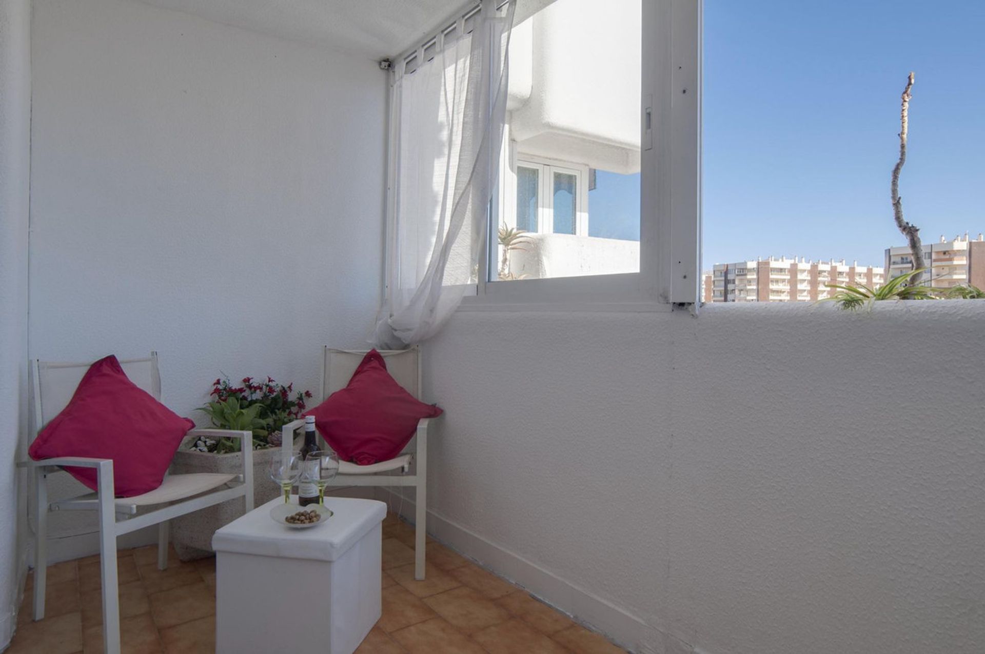 Condominium in Fuengirola, Andalucía 11004857