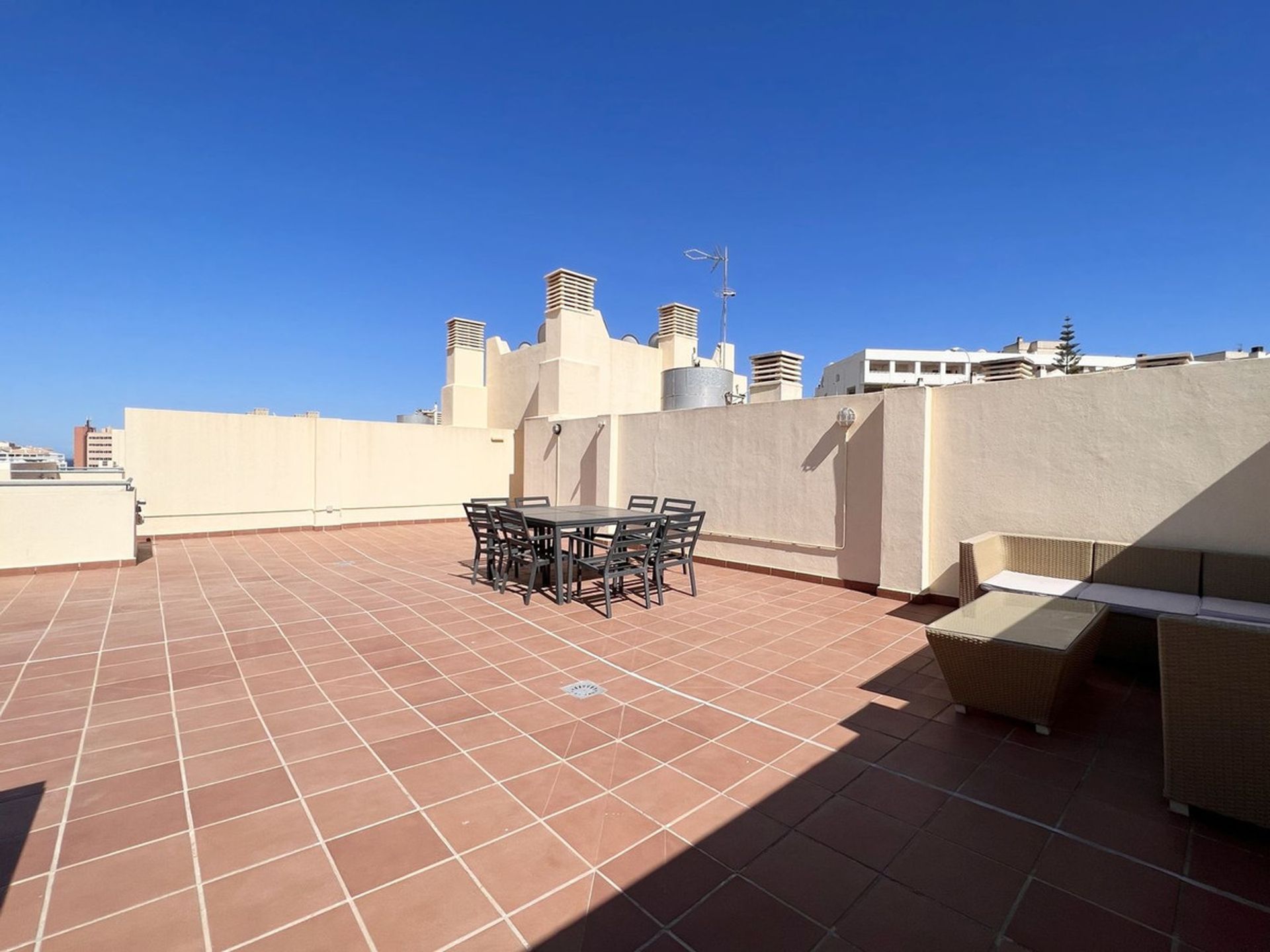 Condominio en Fuengirola, Andalucía 11004865