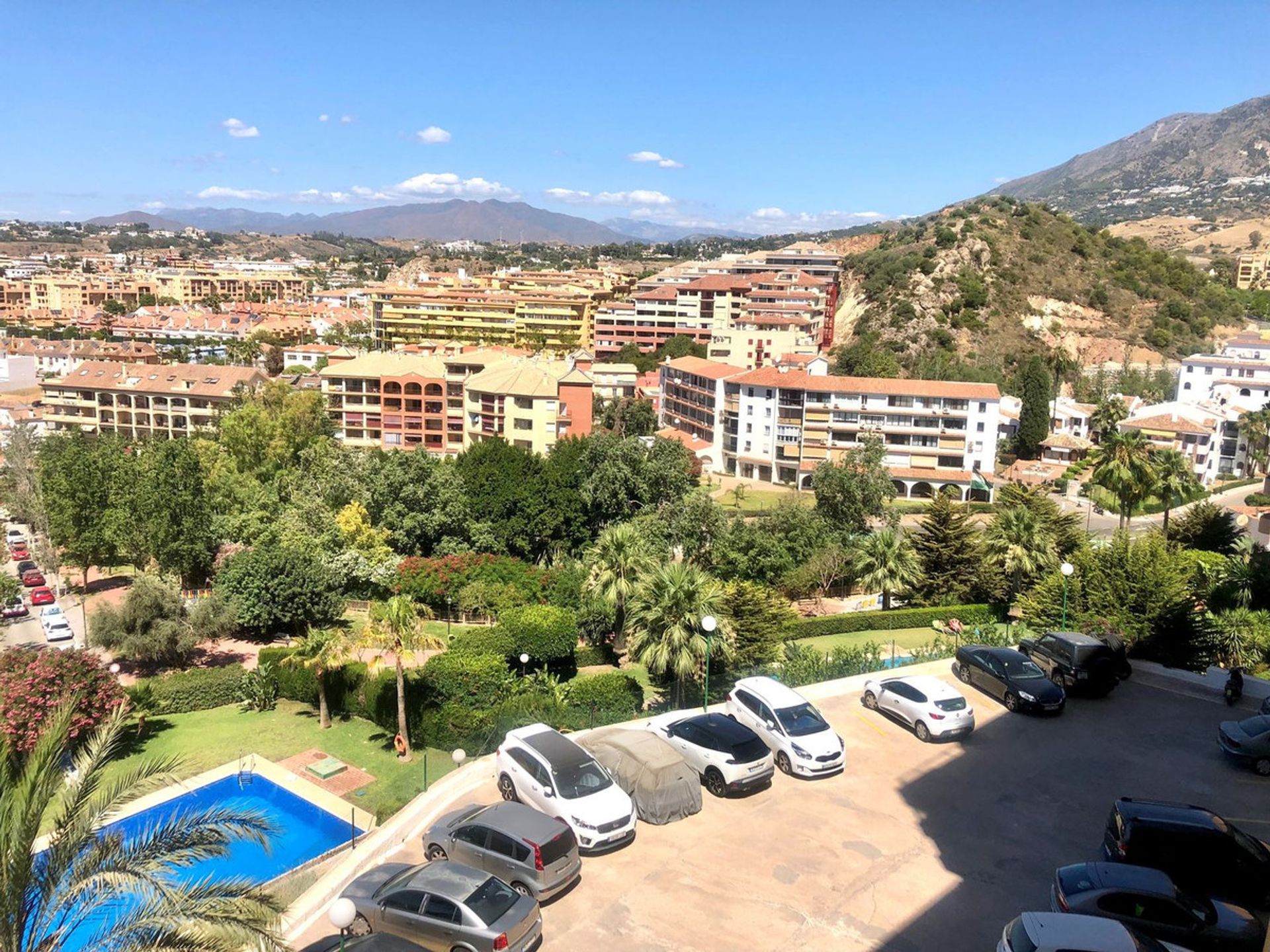 Condominio en Fuengirola, Andalucía 11004882