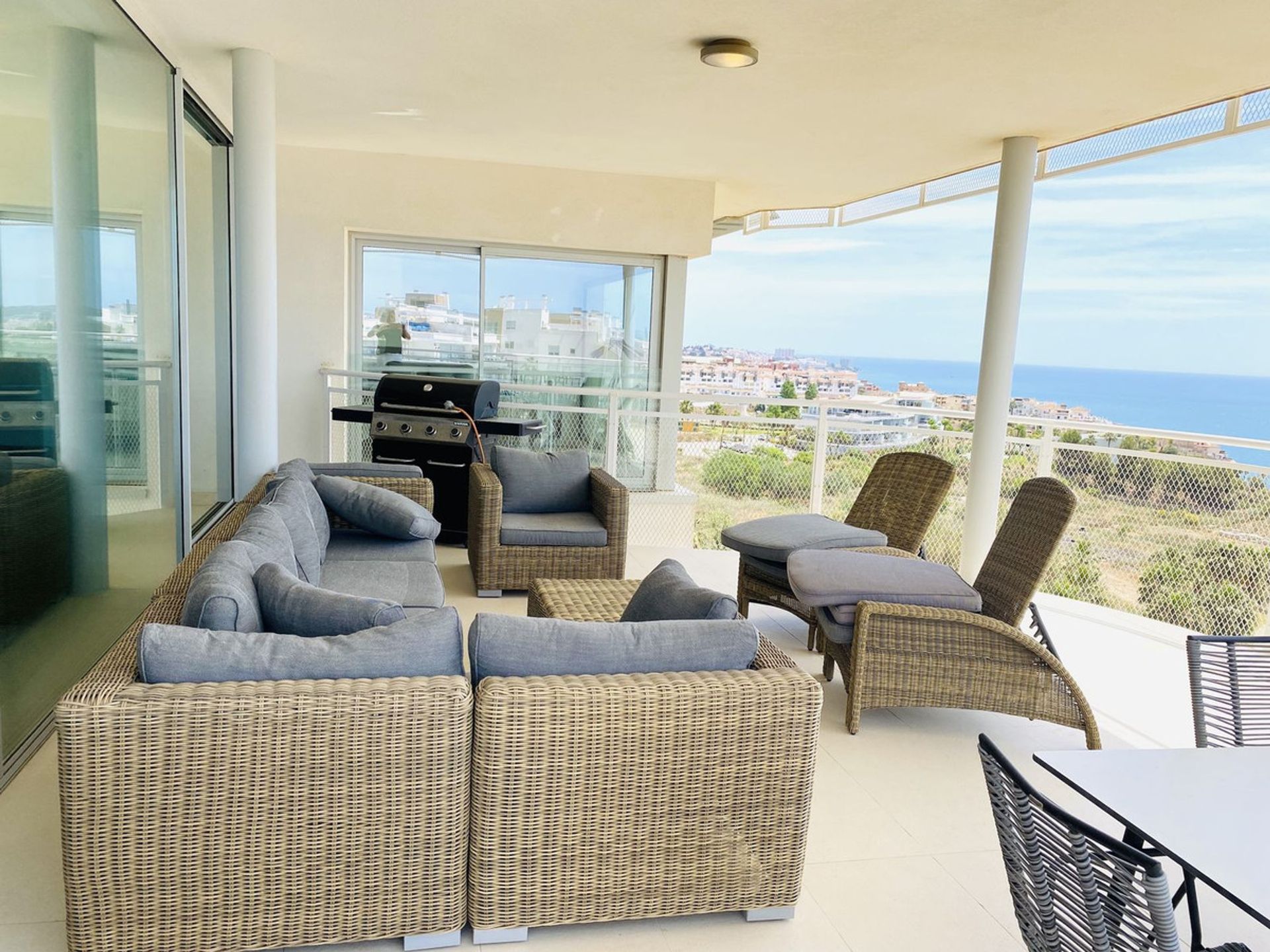 Condominio en Fuengirola, Andalucía 11004900