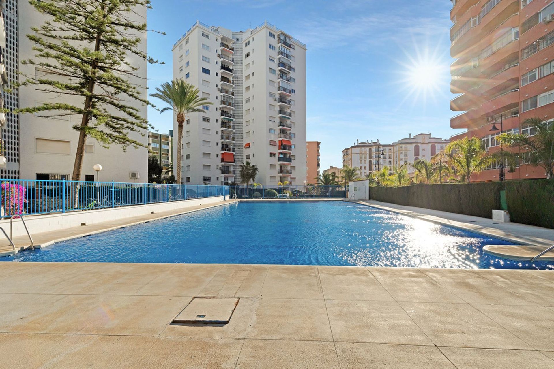 Condominium in Fuengirola, Andalucía 11004904