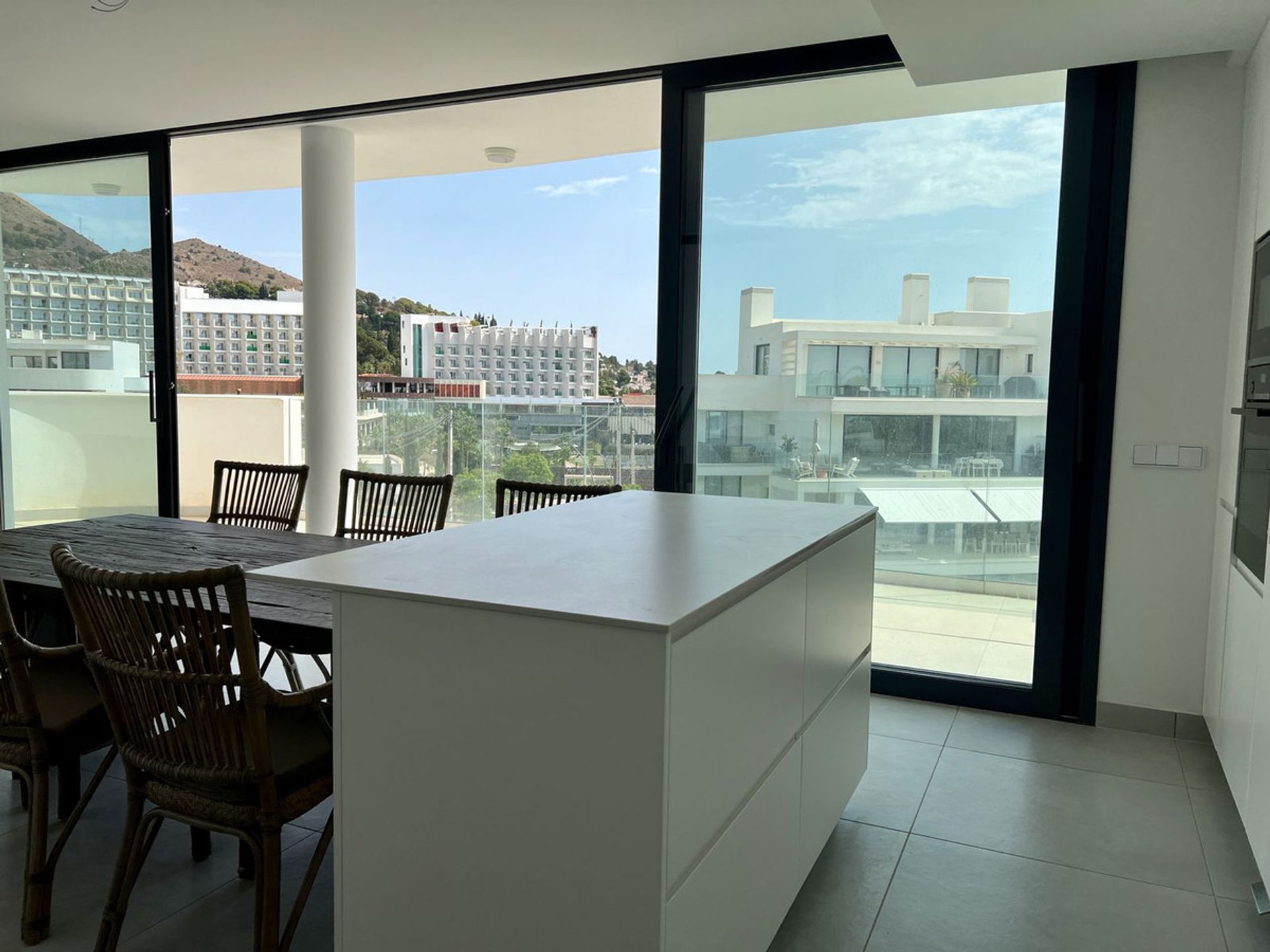 Condominio nel Fuengirola, Andalucía 11004922