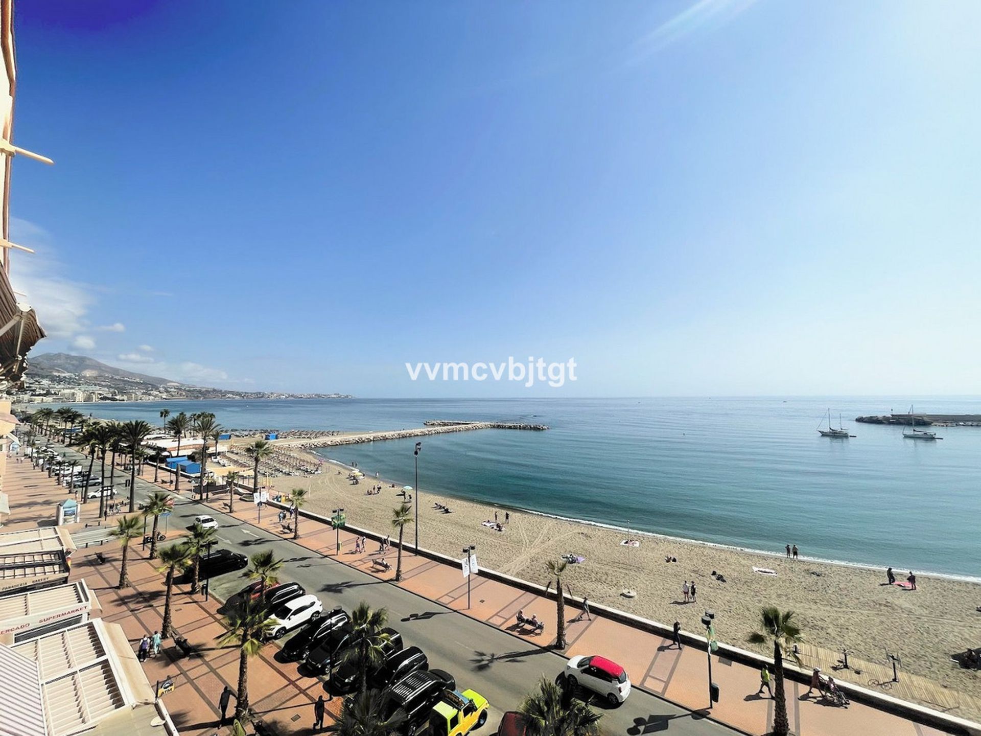 सम्मिलित में Fuengirola, Andalucía 11004942