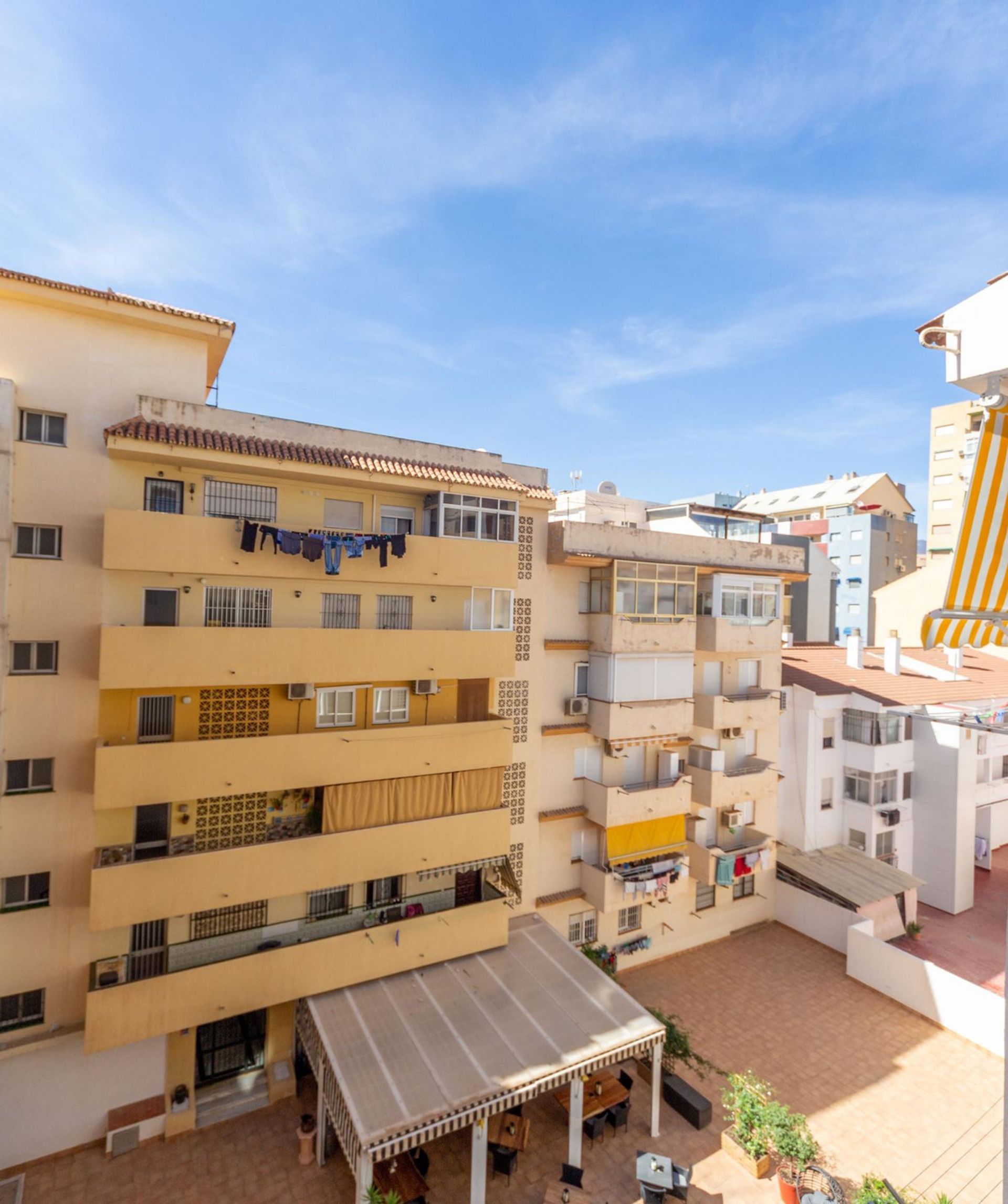 Osakehuoneisto sisään Fuengirola, Andalucía 11004952