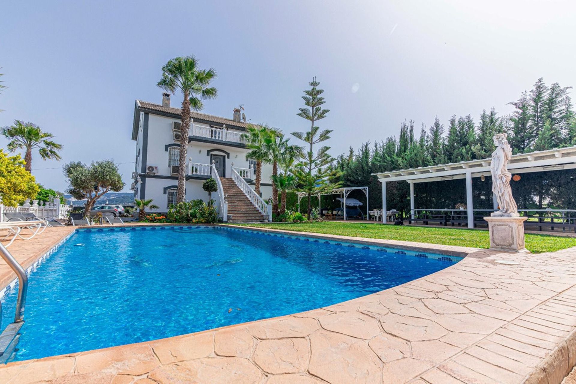 House in Alhaurín de la Torre, Andalucía 11005163