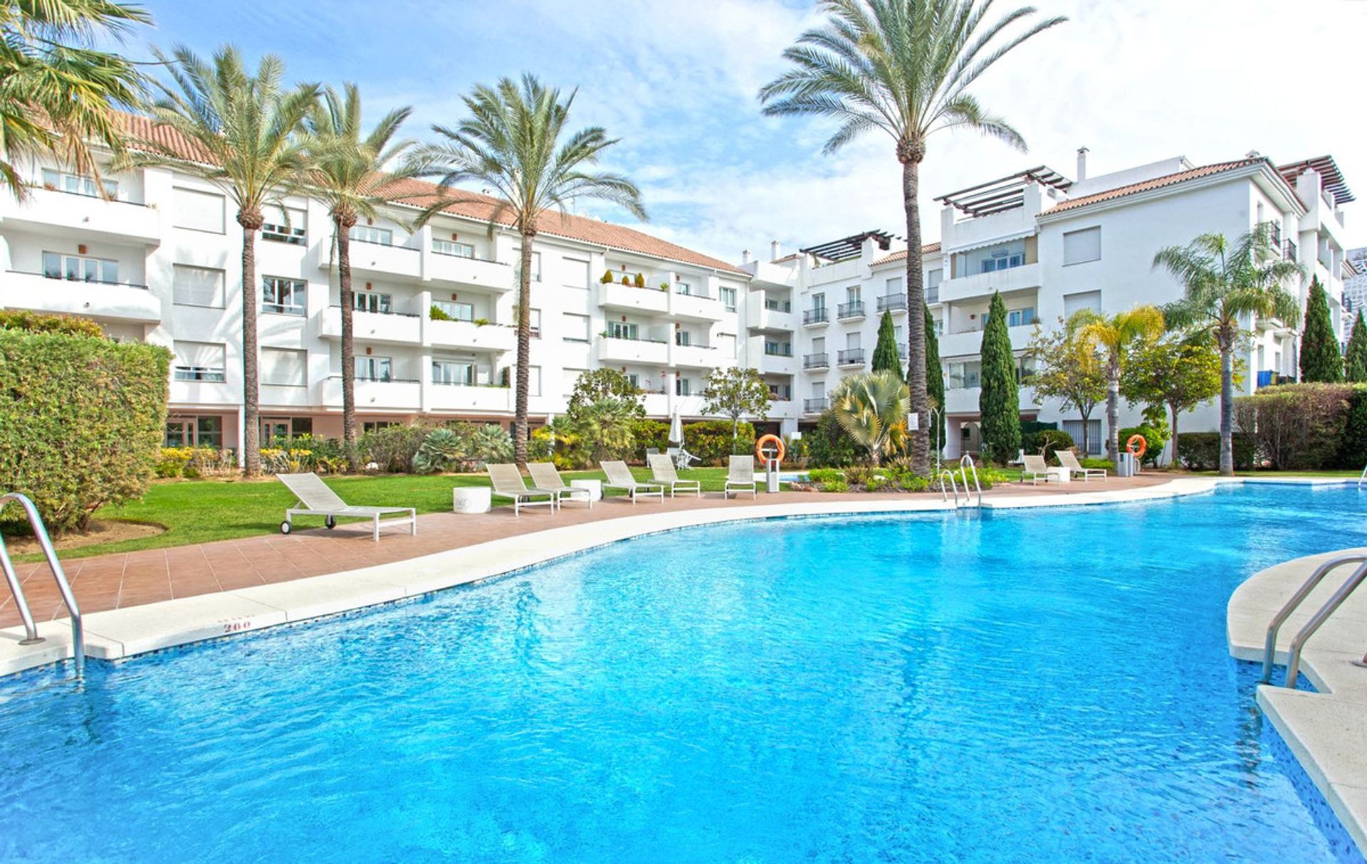 Condominio en El Ángel, Andalucía 11006094